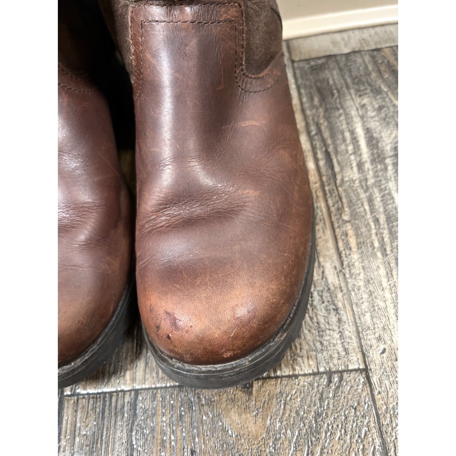 Ugg UGG Australia Bellevue 1914 Shearling Brown Leather Boot Boots Women 8 Winter Size US 8 / IT 38 - 3 Thumbnail
