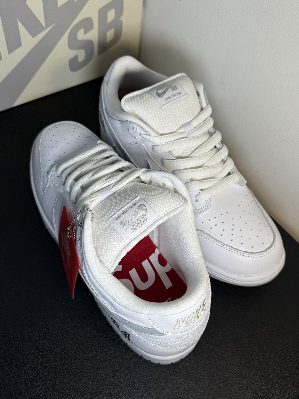 Nike × Supreme Brand New Nike SB Supreme Low Top Dunks White Size US 11 / EU 44 - 18 Thumbnail