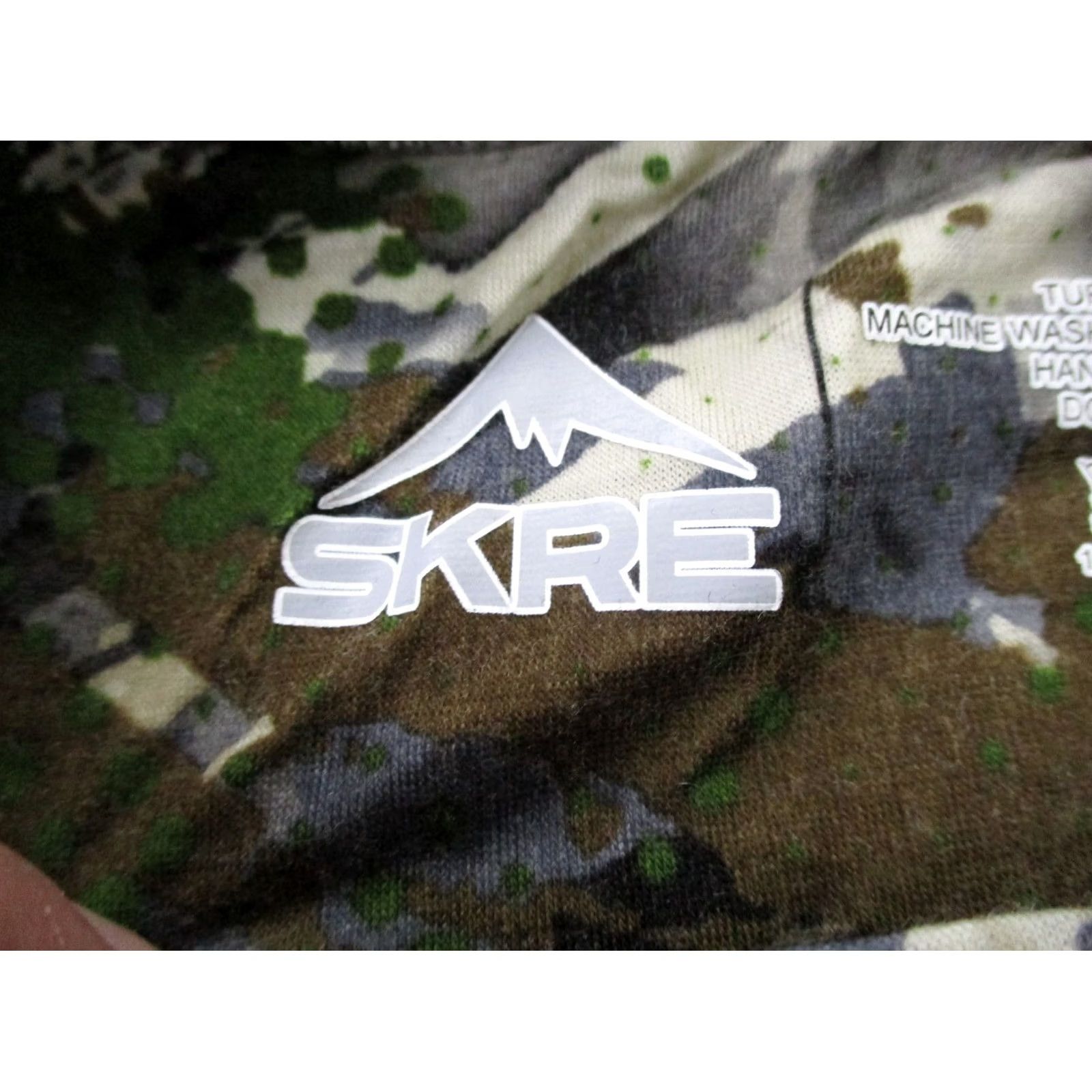 Layer 8 SKRE Shirt Mens M Camo Merino Wool Base Layer Hiking Outdoors Active Short Sleeve Crew Neck T-Shirt Nylon Wool Knit Logo Multicolor Camouflage 90s? Size US M / EU 48-50 / 2 - 7 Thumbnail