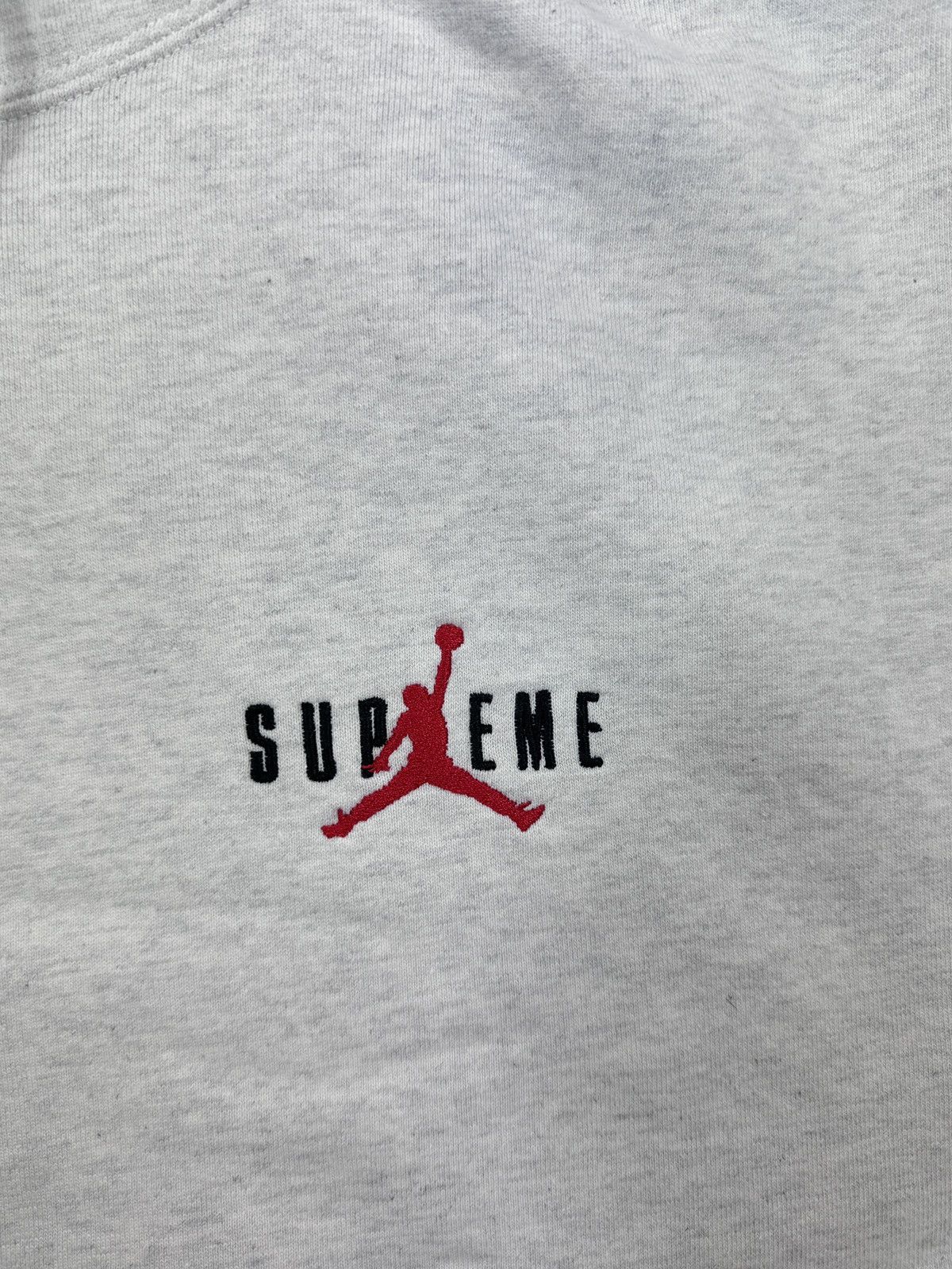 Jordan Brand × Supreme LOGO EMBROIDERED HOODIE Size US L / EU 52-54 / 3 - 4 Thumbnail