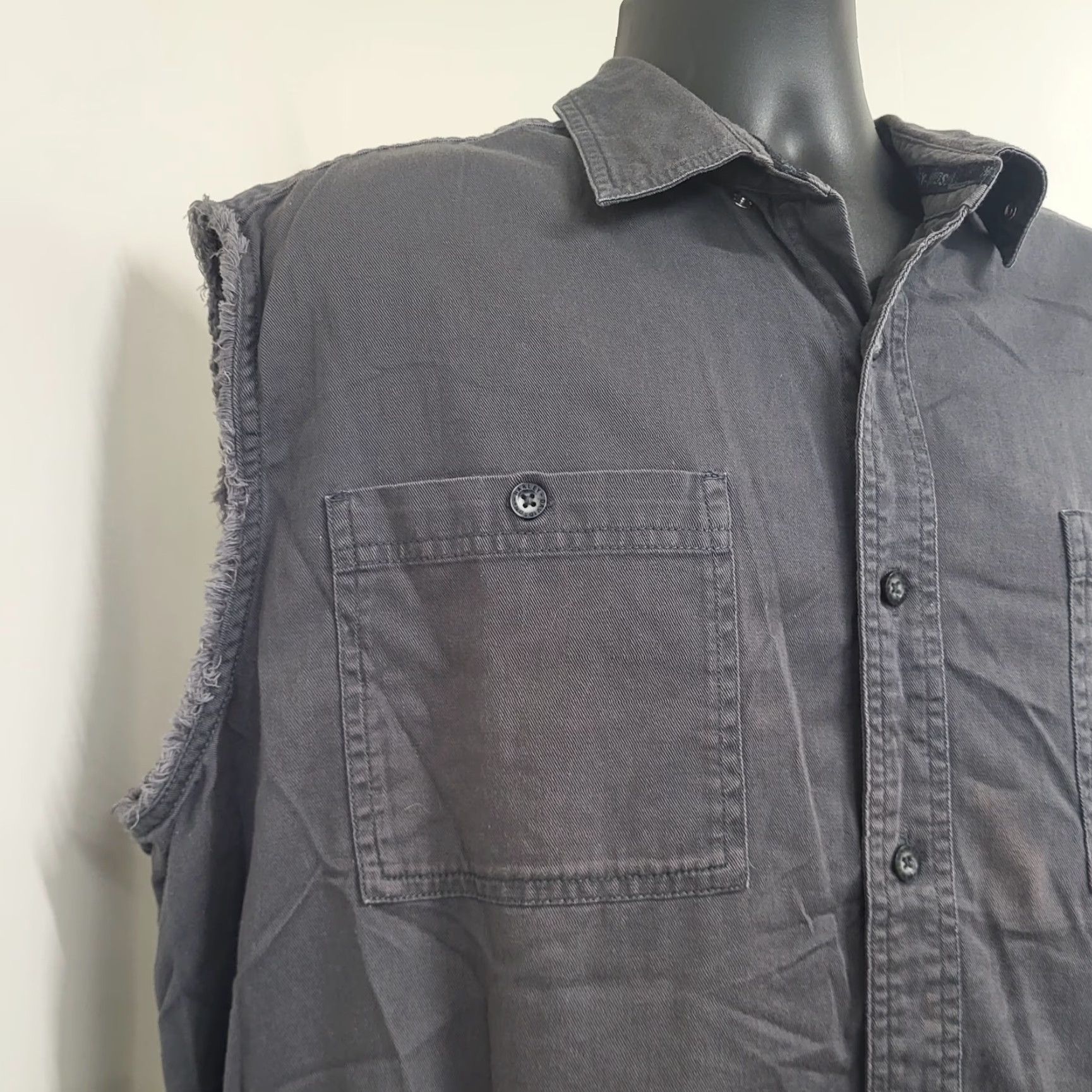 Harley Davidson Harley-Davidson Shirt Men's 2XL Gray Vest Sleeveless Willie G Skull Embroidered Button-Down Collared Biker Size US XXL / EU 58 / 5 - 5 Thumbnail