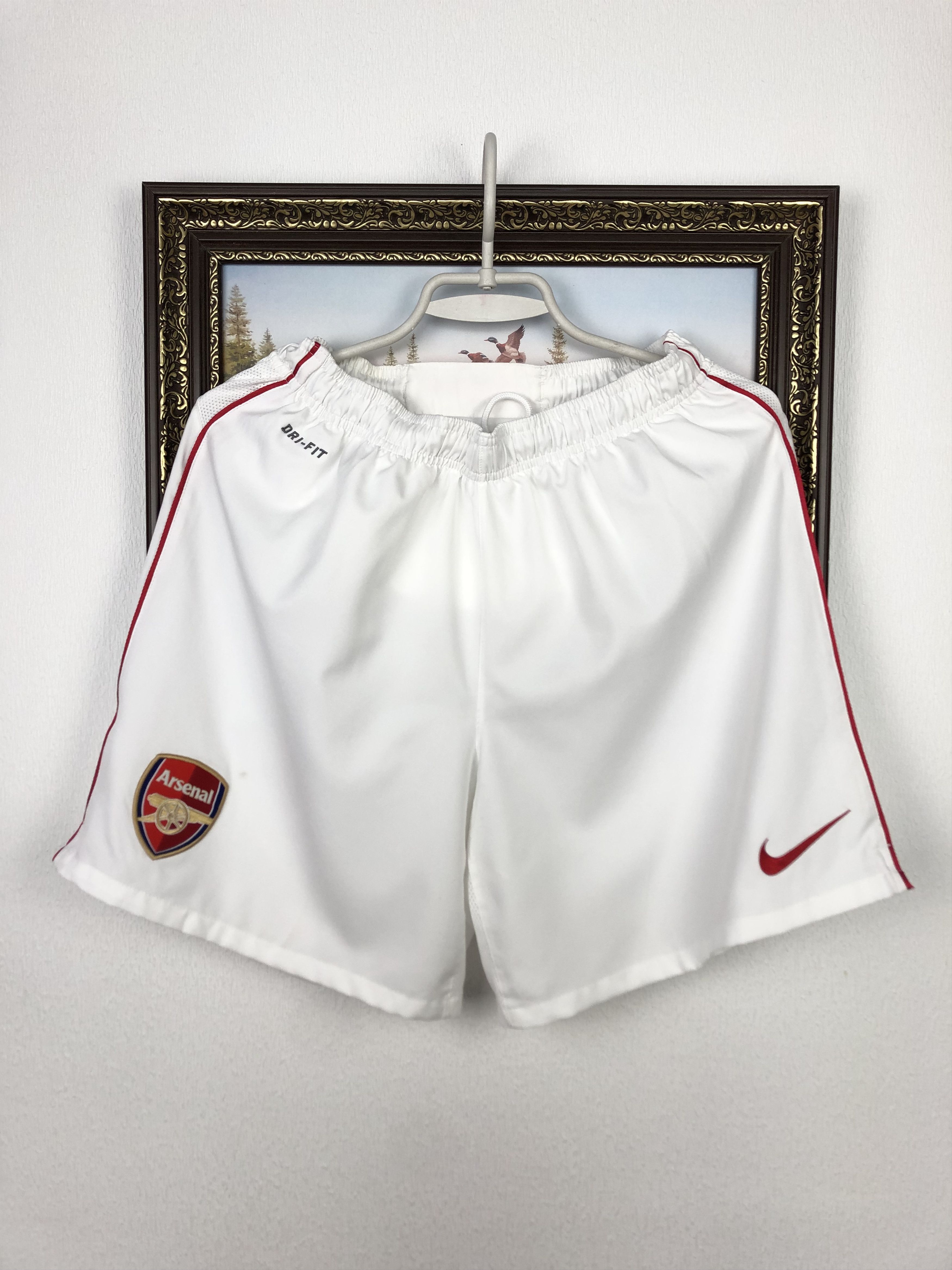 Nike Nike Arsenal Football Shorts Soccer Track White Gunners S Size US 30 / EU 46 - 1 Thumbnail