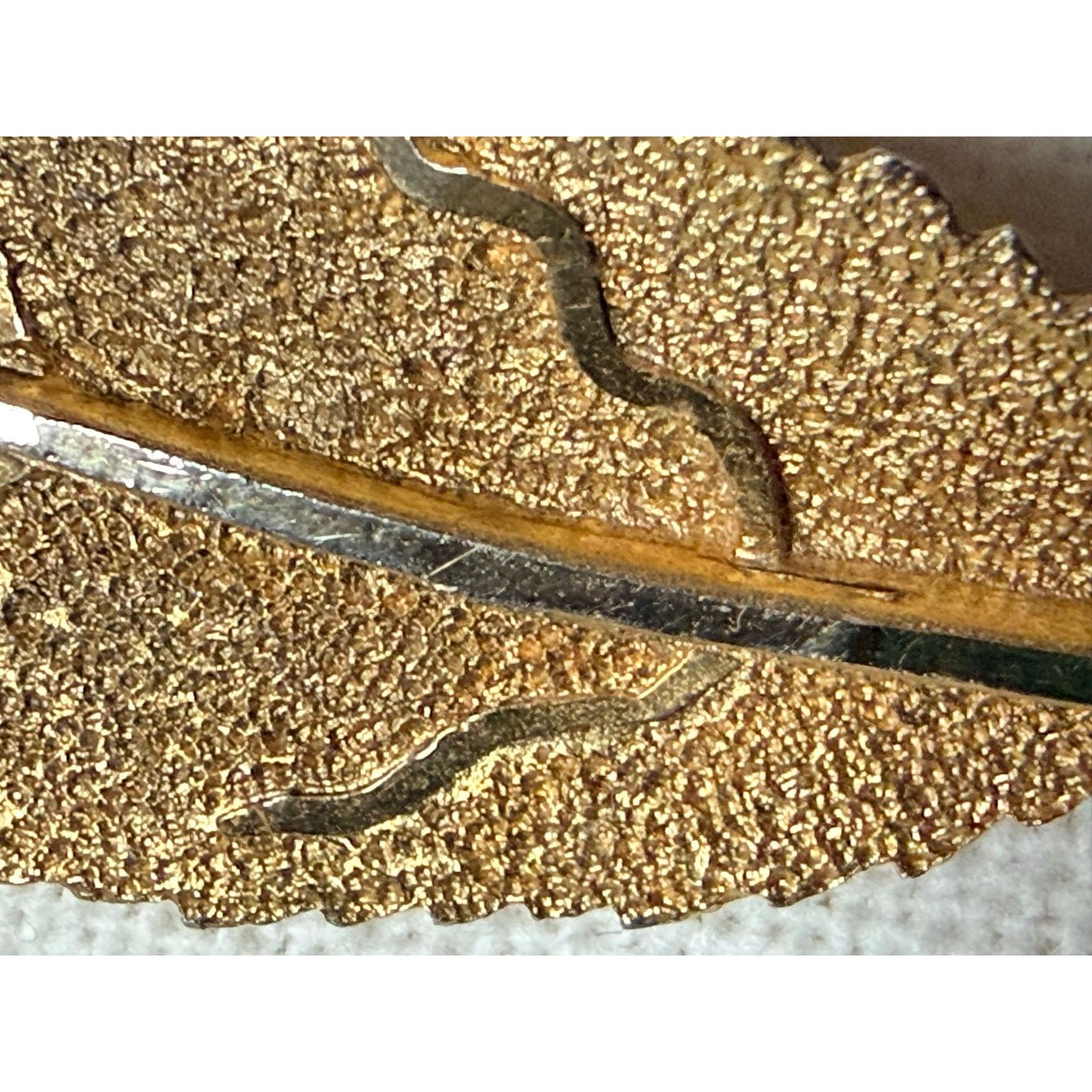 Vintage Vintage 1960s BSK Gold Tone Textured Leaf Brooch Pin Nature Size ONE SIZE - 6 Thumbnail