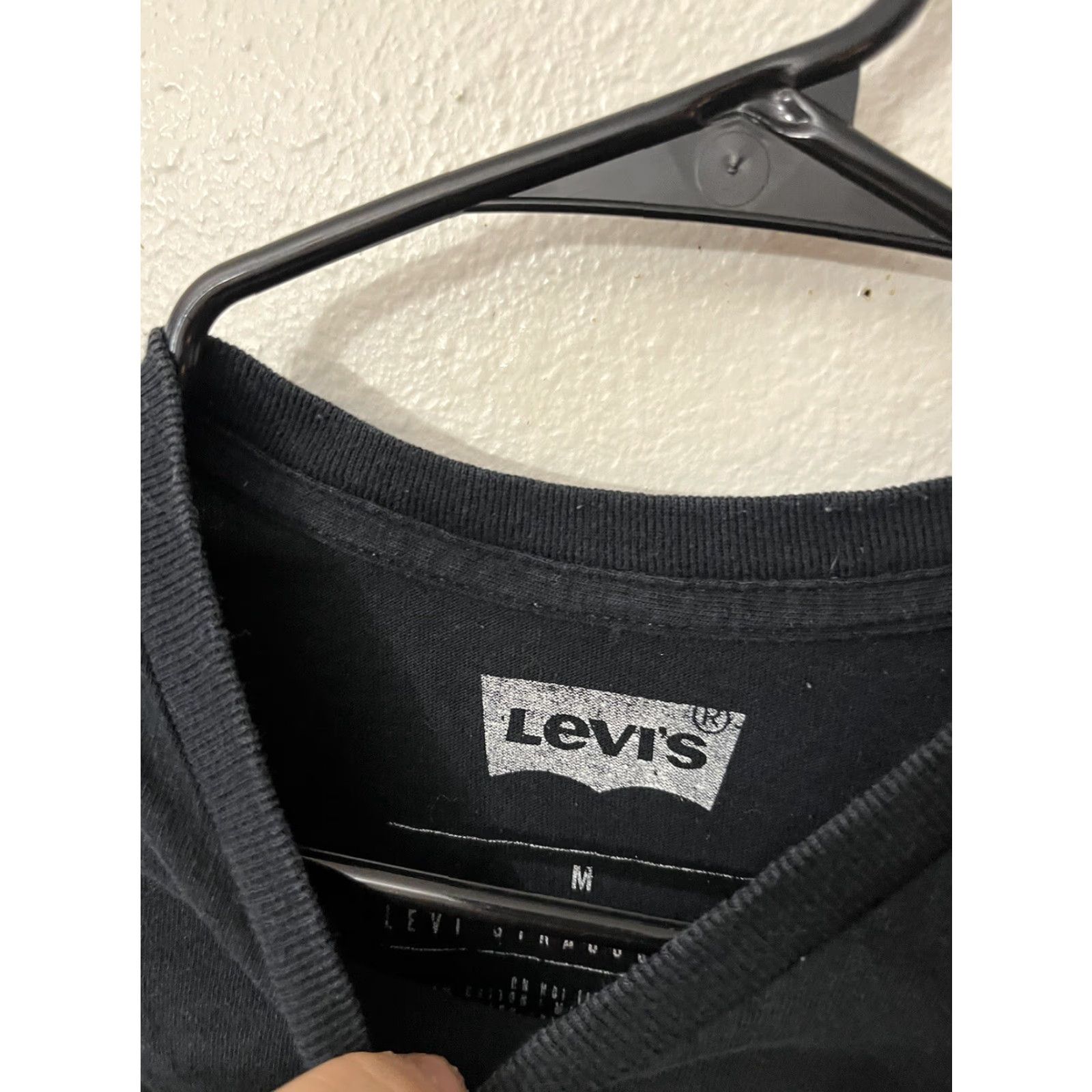 Levi's Levi's Shirt Adult Medium Black Solid Crew Neck Tee 90s Classic Mens Size US M / EU 48-50 / 2 - 3 Thumbnail