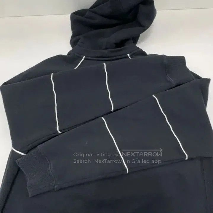 Givenchy Givenchy Line-Embellished Men's Pullover Hoodie. Size US M / EU 48-50 / 2 - 9 Thumbnail