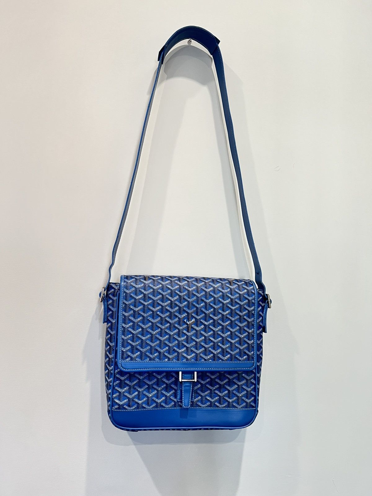 Goyard Sky Blue Goyard Grand Bleu MM Messenger Bag | Grailed