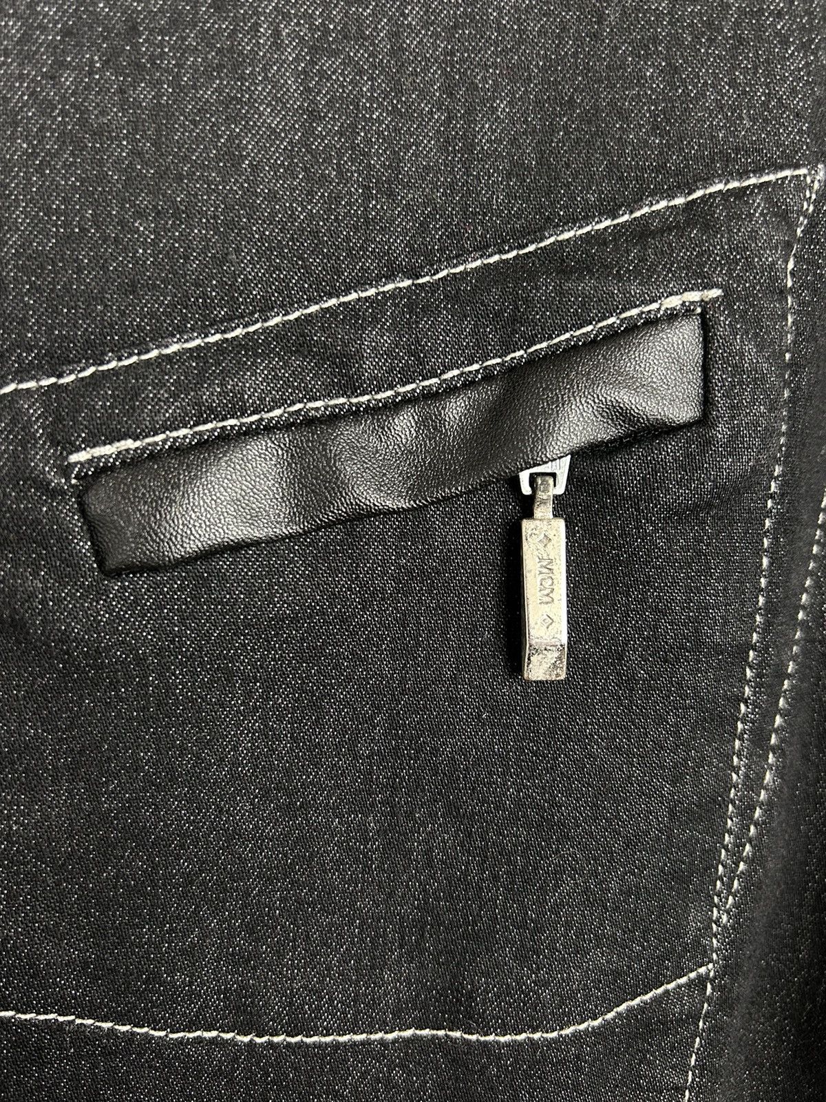 MCM Vintage MCM Jeans Denim Luxury Trucker Jacket Size 42 Size M / US 6-8 / IT 42-44 - 3 Thumbnail