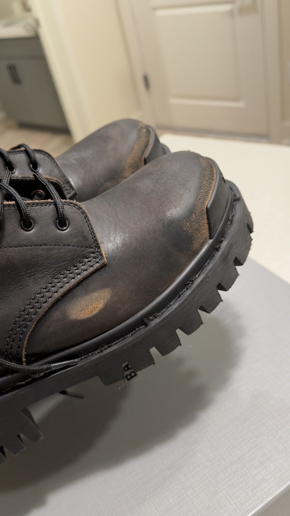 Balenciaga Balenciaga Strike Distress Leather Boots Size US 7 / EU 40 - 4 Thumbnail