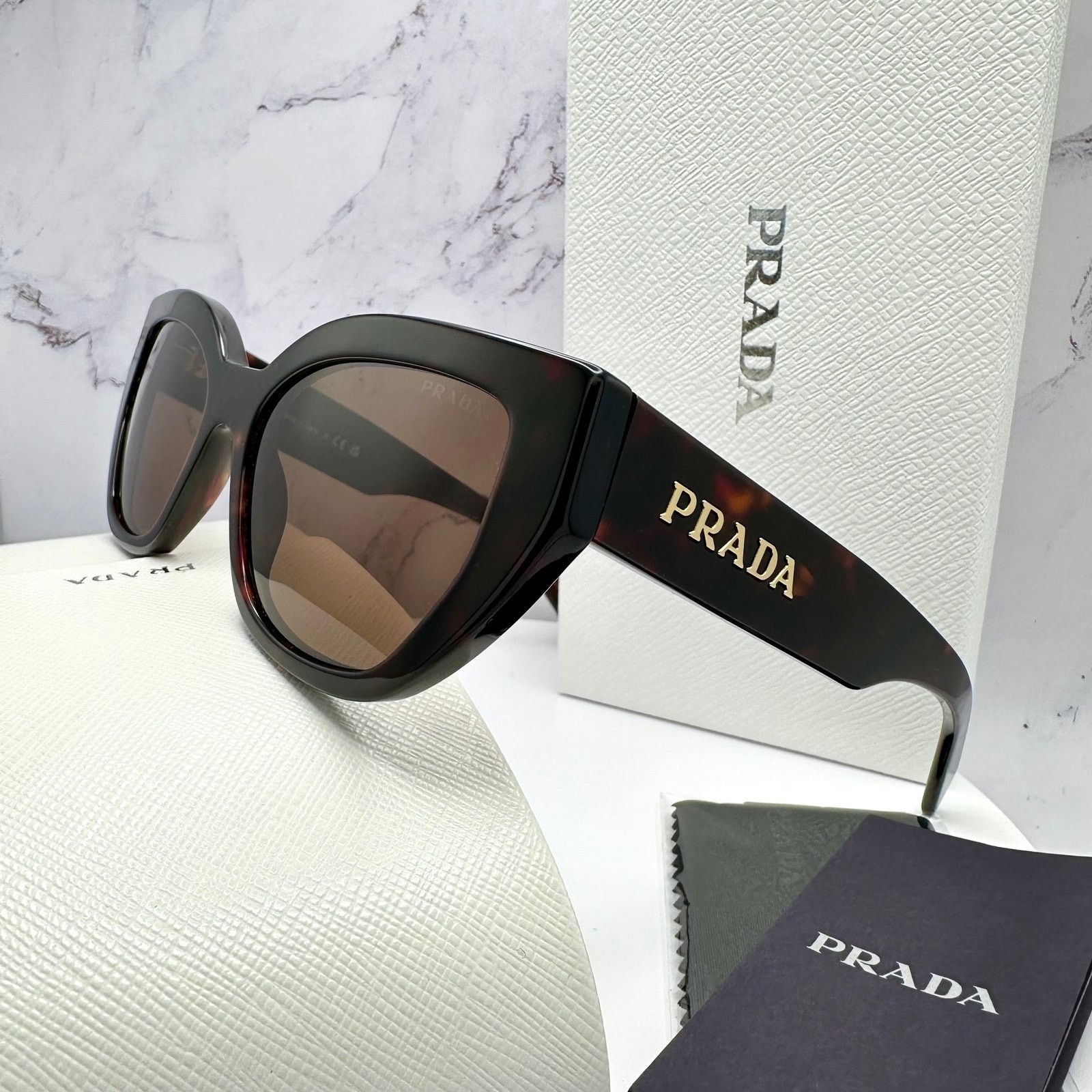 Prada New Prada Sunglasses Cat Eye Brown Tortoise Gold Logo Size ONE SIZE - 5 Thumbnail
