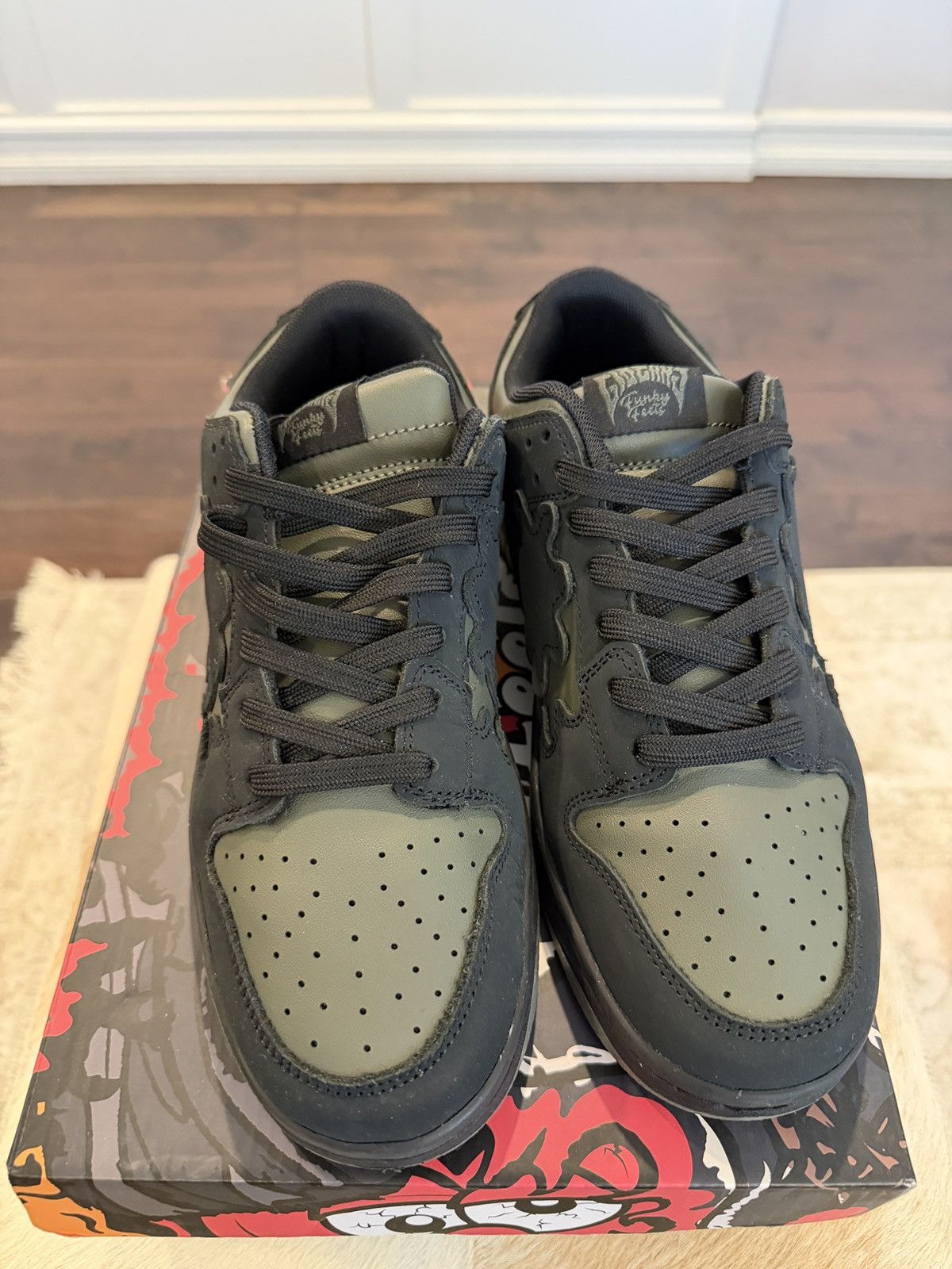 Glo Gang Glo Gang Funky Feet Sneaker Size US 8.5 / EU 41-42 - 2 Thumbnail