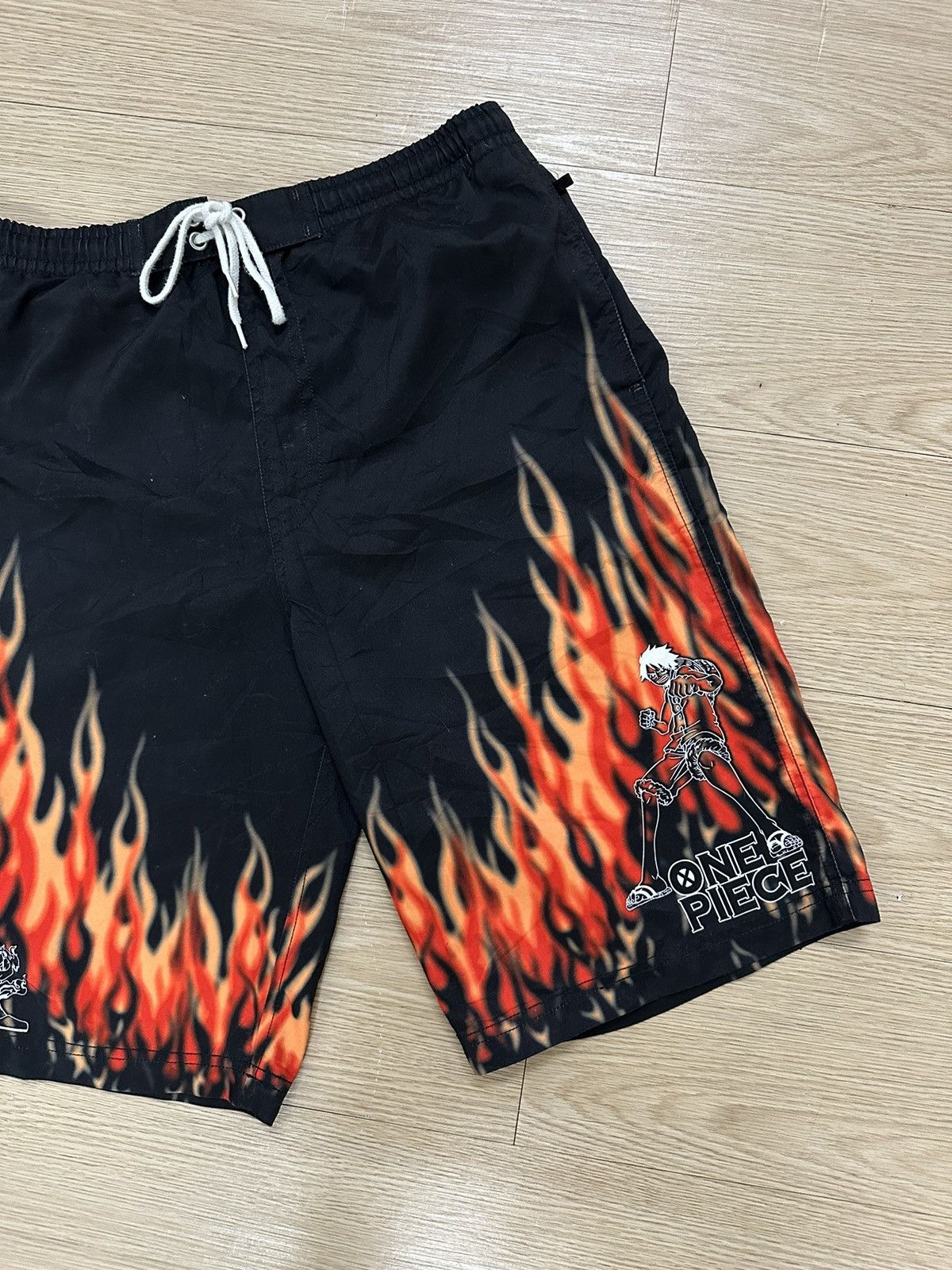 Anime × Vintage Rare And Beautiful One Piece Flame Comic Design Board Shorts Size US 32 / EU 48 - 7 Thumbnail