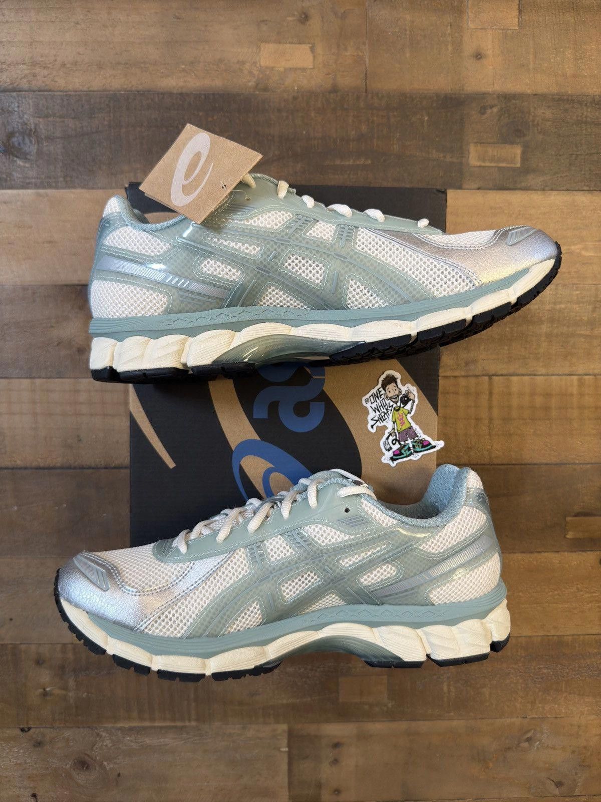 Asics Kith x Asics Gel-Kayano 12.1 Sage Size 11.5 Size US 11.5 / EU 44-45 - 12 Thumbnail