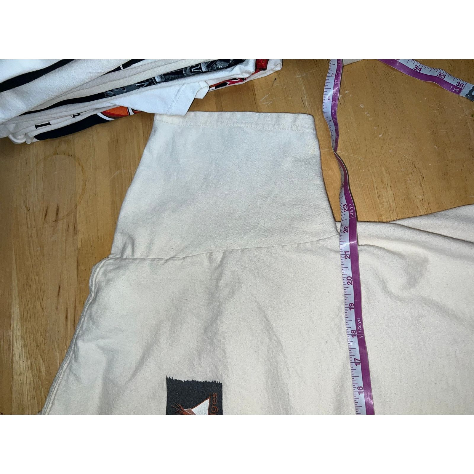 Hanes Vintage Native American Shirt Reese Tipis Teepee Stained Tee Size US XL / EU 56 / 4 - 10 Thumbnail