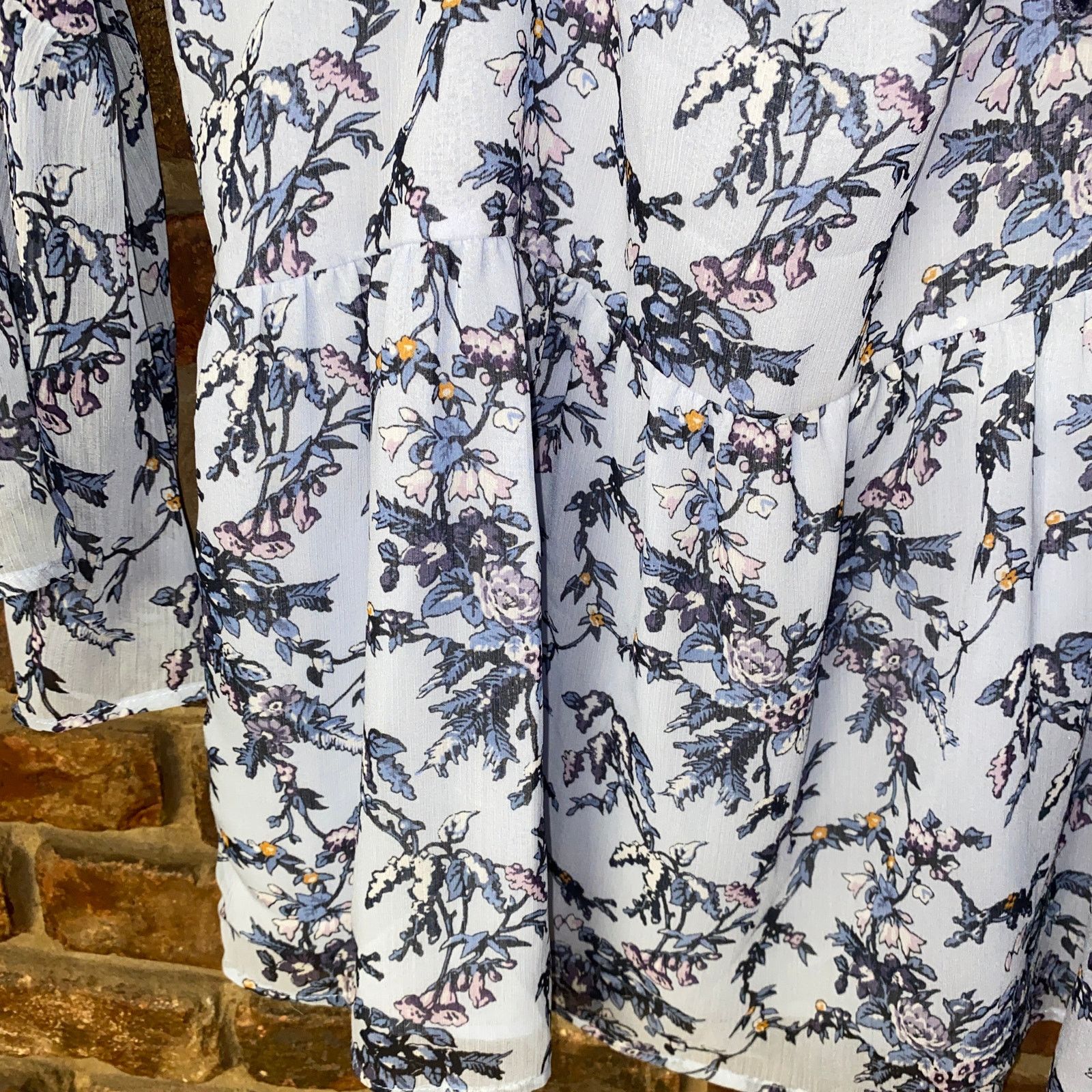 Loft Ann Taylor LOFT Blue Floral Cold Shoulder Tie Blouse Small Size S / US 4 / IT 40 - 5 Thumbnail
