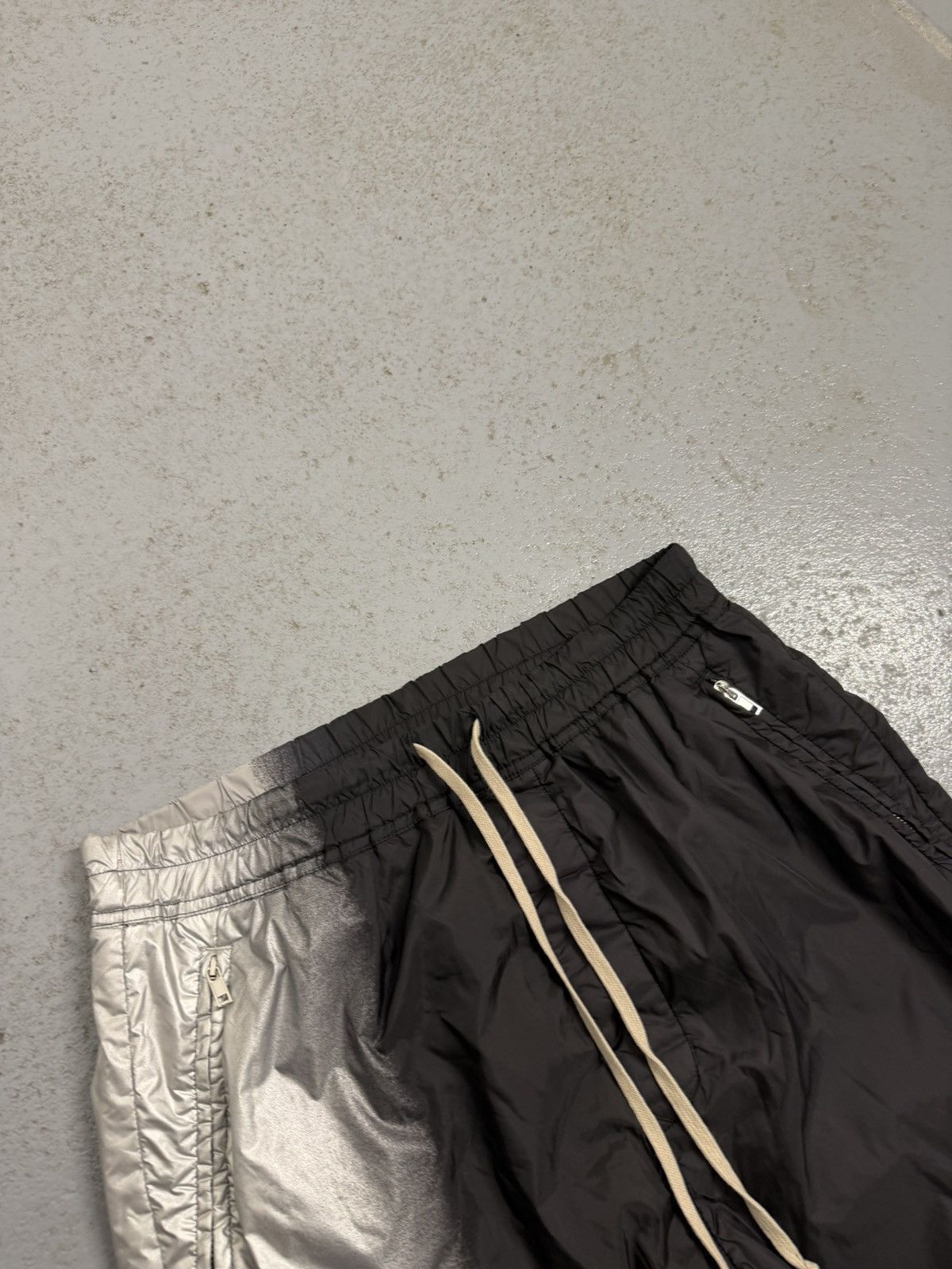 Rick Owens Rick Owens F/W18 Elastic Runway Pants Size US 34 / EU 50 - 8 Thumbnail