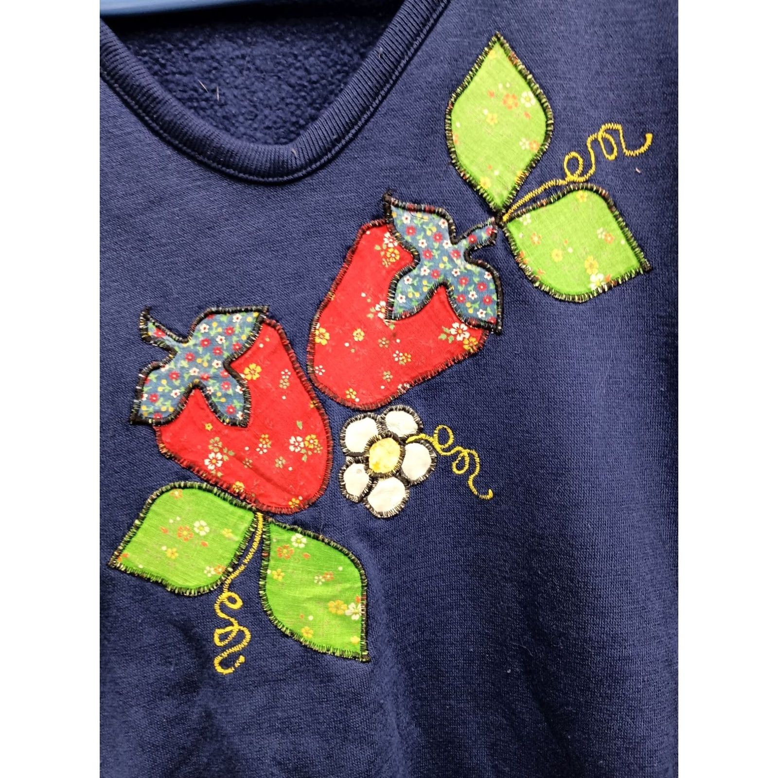 Vintage VINTAGE Grandmacore Sweater Blue Strawberry Embroidered Pullover L Women Size L / US 10 / IT 46 - 3 Thumbnail