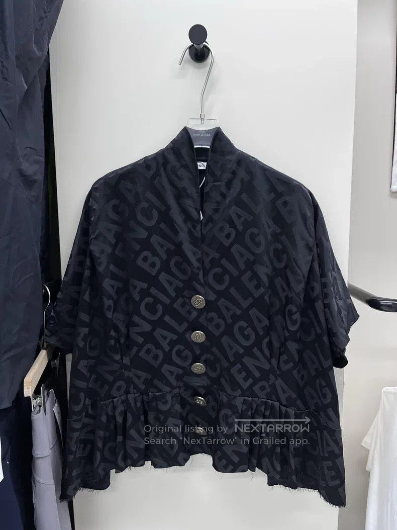 Balenciaga Balenciaga Dark Patterned Logo Lettering Silk Shirt Size XXS / US 00 / IT 34 - 1 Thumbnail