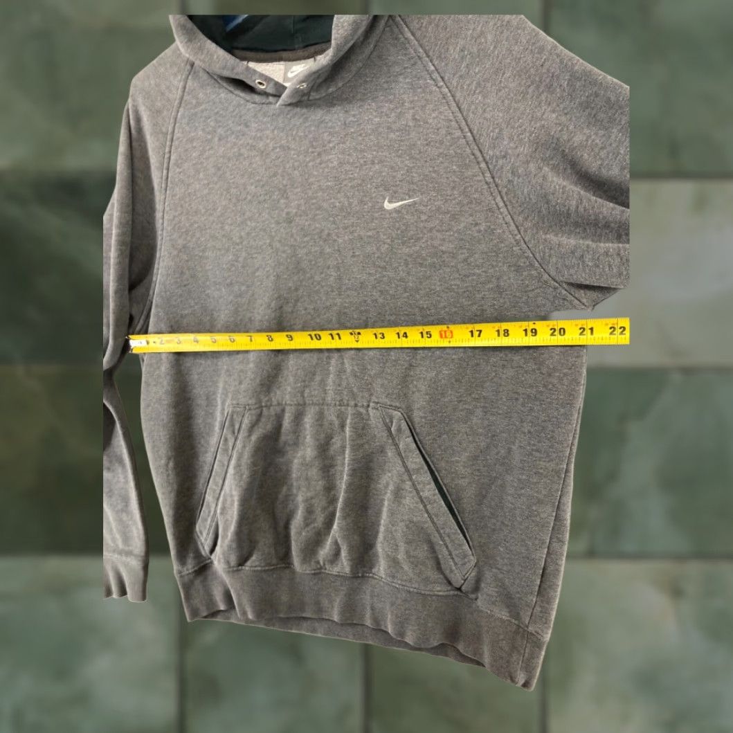 Nike Nike Mens Medium Gray Pullover Hoodie Swoosh Logo 90s Gym Training Size US M / EU 48-50 / 2 - 2 Thumbnail