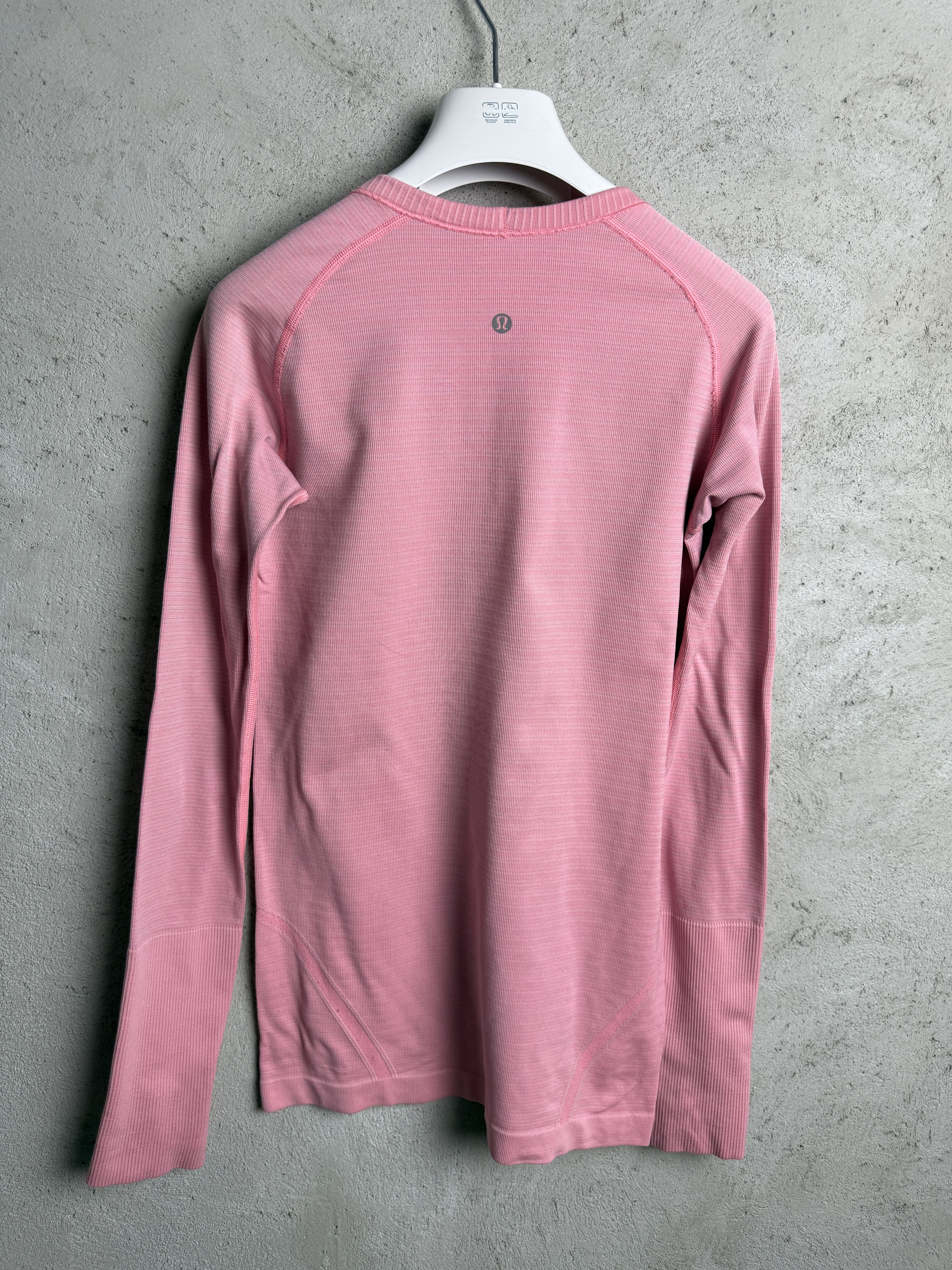Lululemon Lululemon Swiftly Tech long sleeve t-shirt tee gym pilates Size M / US 6-8 / IT 42-44 - 1 Thumbnail