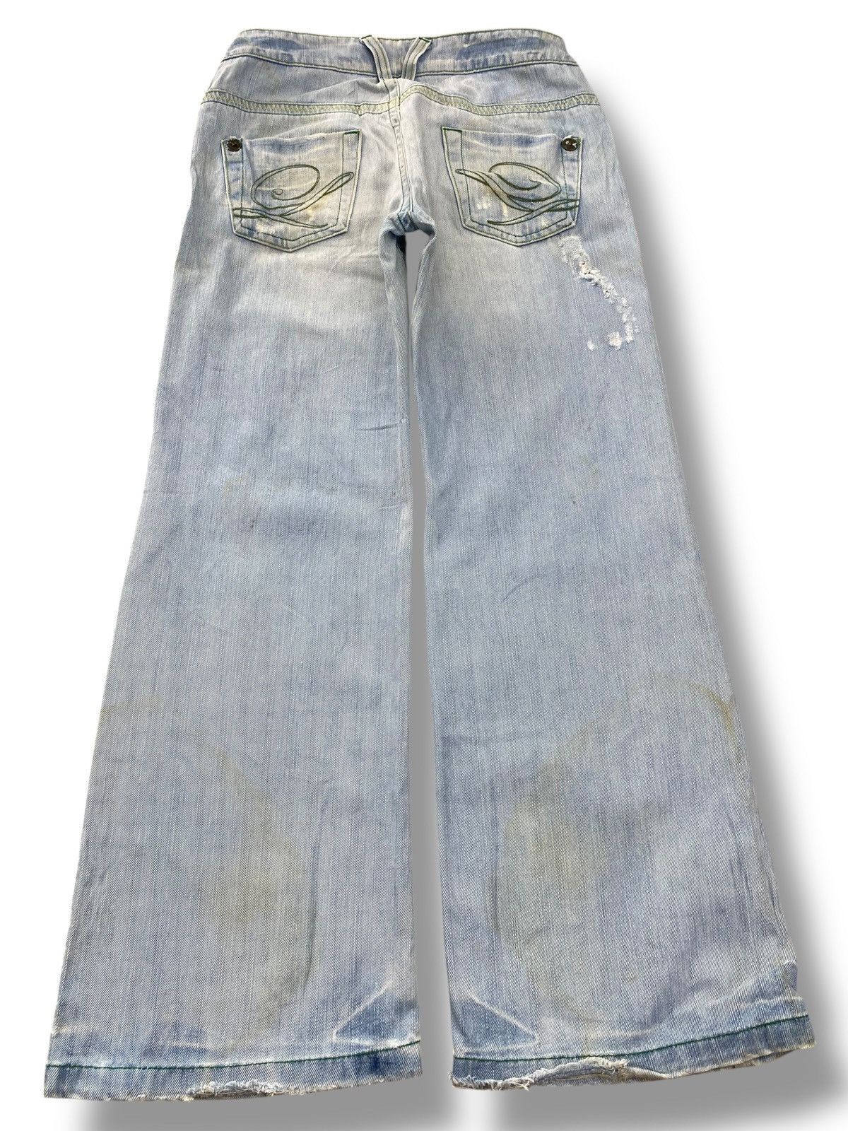Japanese Brand Japanese brand Light Wash Distressed Style Flare Jeans Size US 30 / EU 46 - 3 Thumbnail