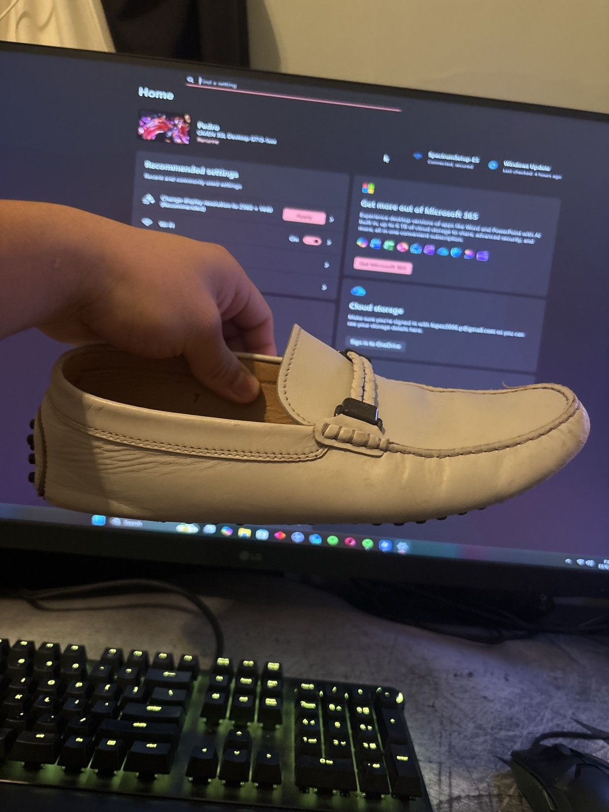 Tod's Tod's loafers, more than $600 brand new. Size US 7 / EU 40 - 6 Thumbnail