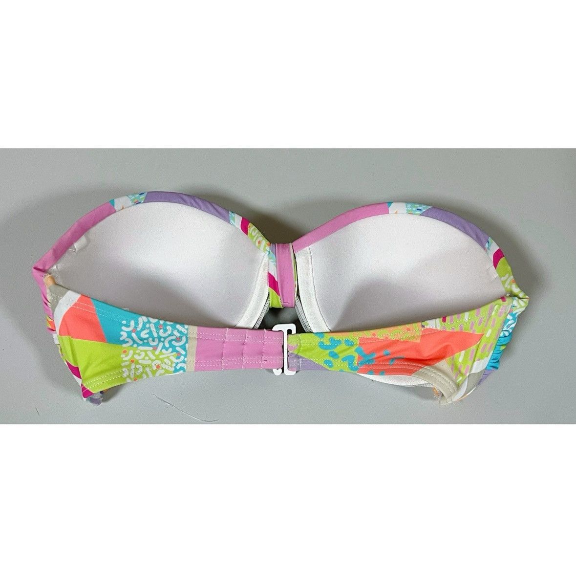 Body Glove Body Glove Pink Geometric Bikini Top Bathing Suit Size S 🌸✨ Size S / US 4 / IT 40 - 4 Thumbnail