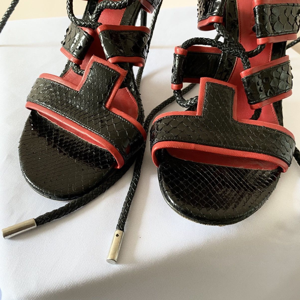 Alexander McQueen Alexander McQueen Python Black/Red Lace Up Heels Sandals Y2K Size US 10 / IT 40 - 4 Thumbnail