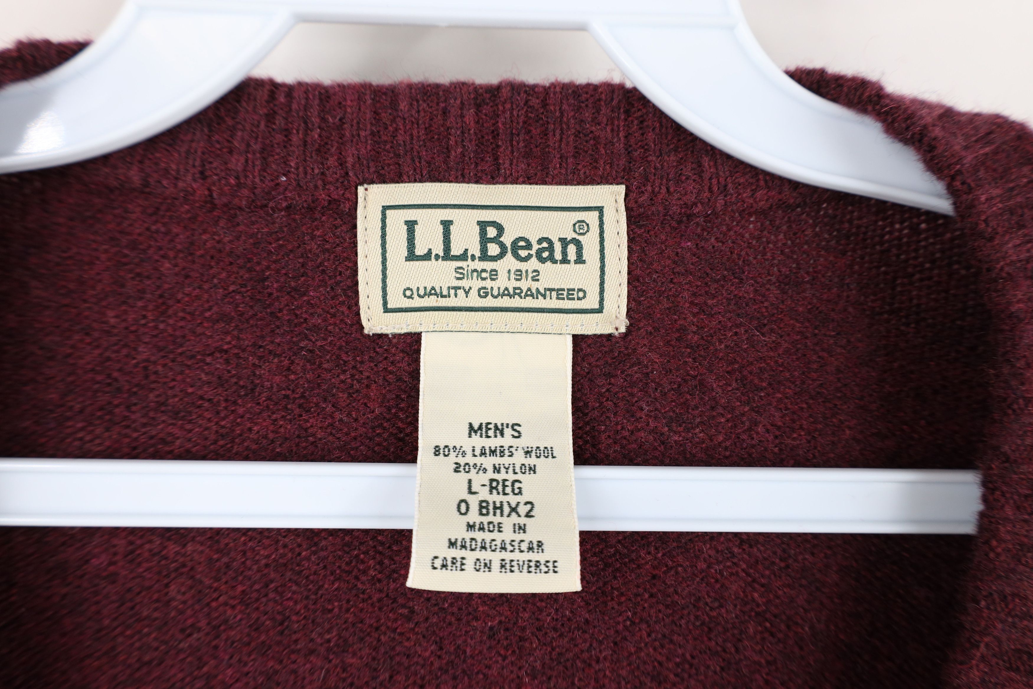 L.L. Bean Vintage 90s LL Bean Lambswool Knit V-Neck Sweater Maroon Size US L / EU 52-54 / 3 - 5 Thumbnail