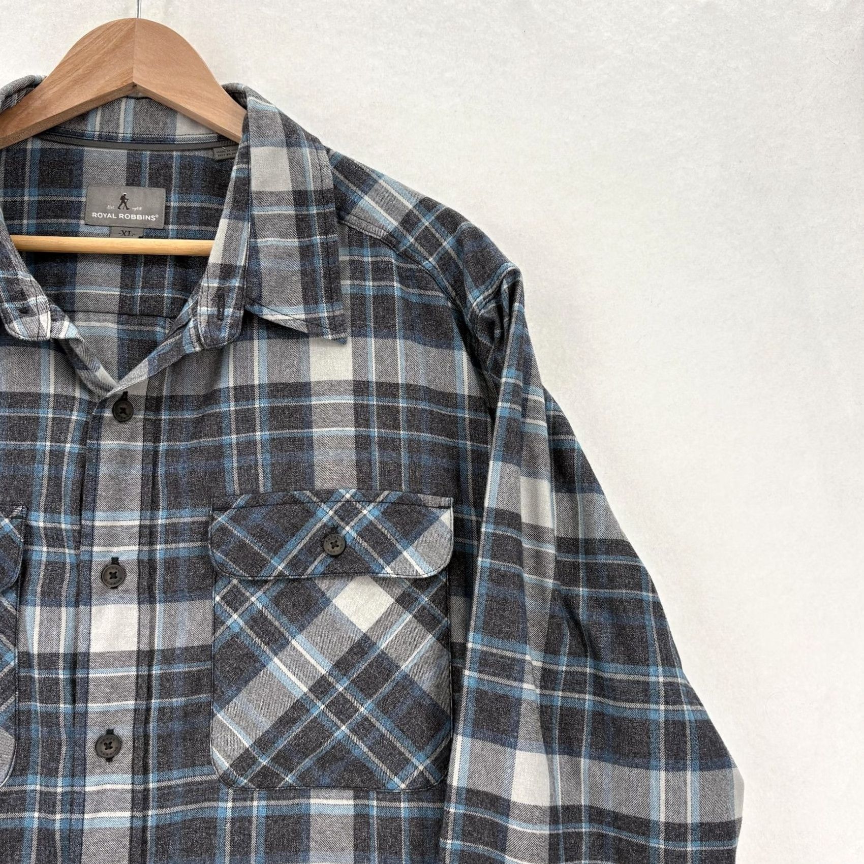 Royal Robbins Roy al Robbins Shirt Mens XL Gray Plaid Long Sleeve Flannel Button Up Hiking Camp Size US XL / EU 56 / 4 - 2 Thumbnail