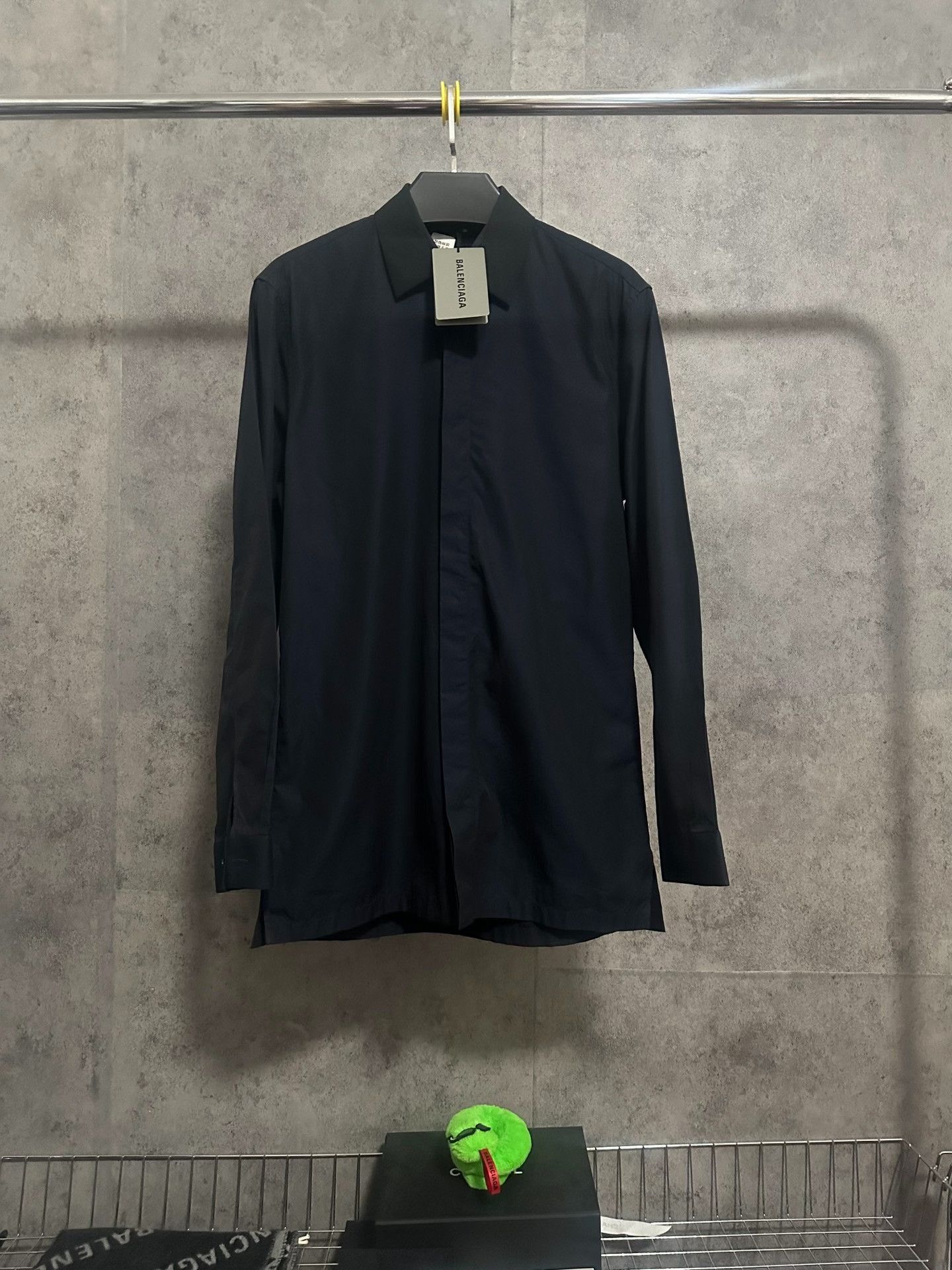 Balenciaga Balenciaga Classic Collared Long-Sleeve Shirt Size US M / EU 48-50 / 2 - 1 Thumbnail