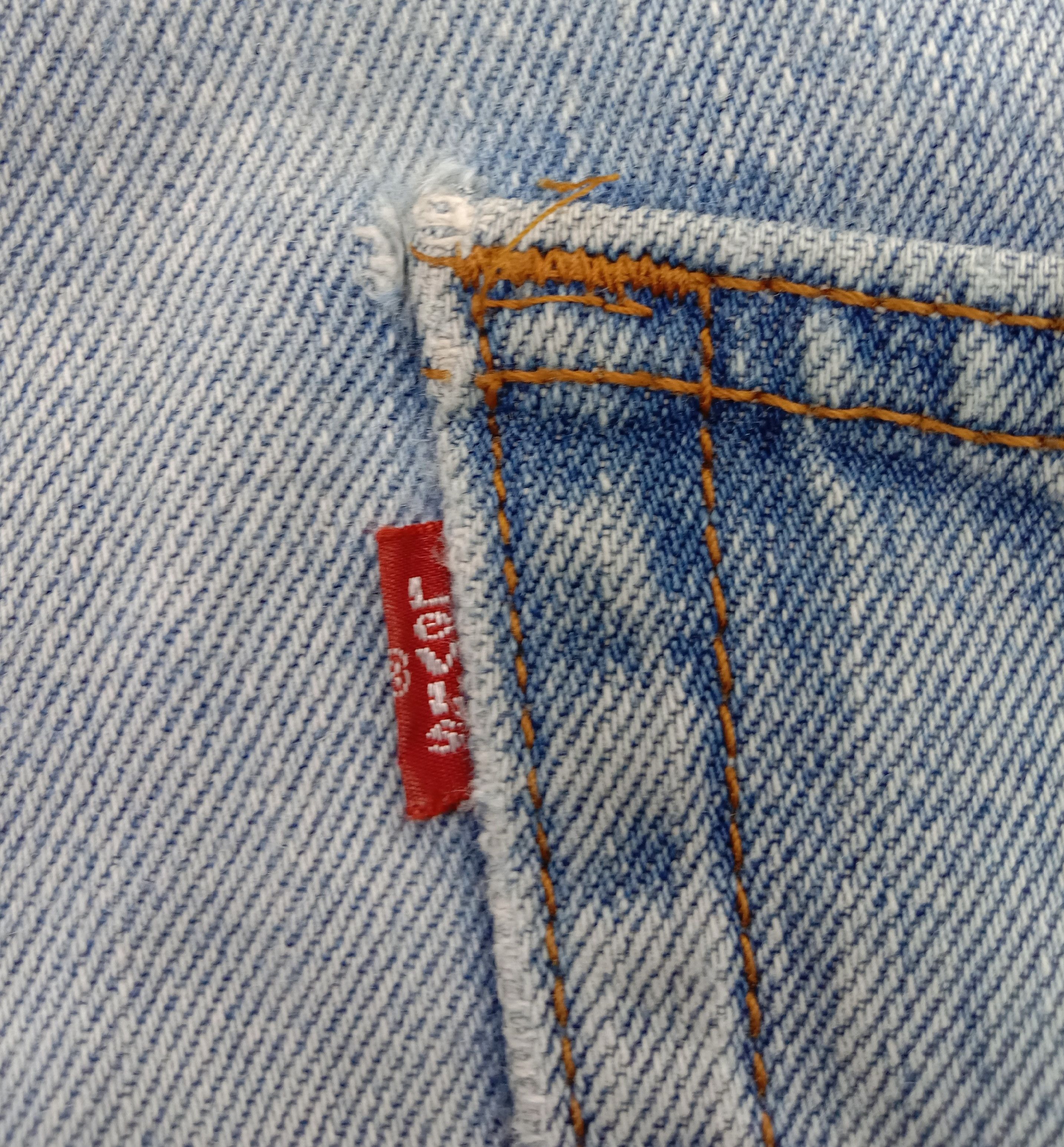 Levi's Vintage Levi's 550 Light Wash Jeans Relaxed Fit Denim Size US 32 / EU 48 - 10 Thumbnail