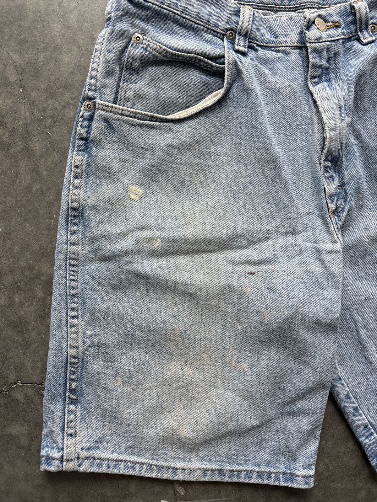 Wrangler Vintage Y2K Wrangler Jean Shorts Distressed Painter Size US 34 / EU 50 - 2 Thumbnail