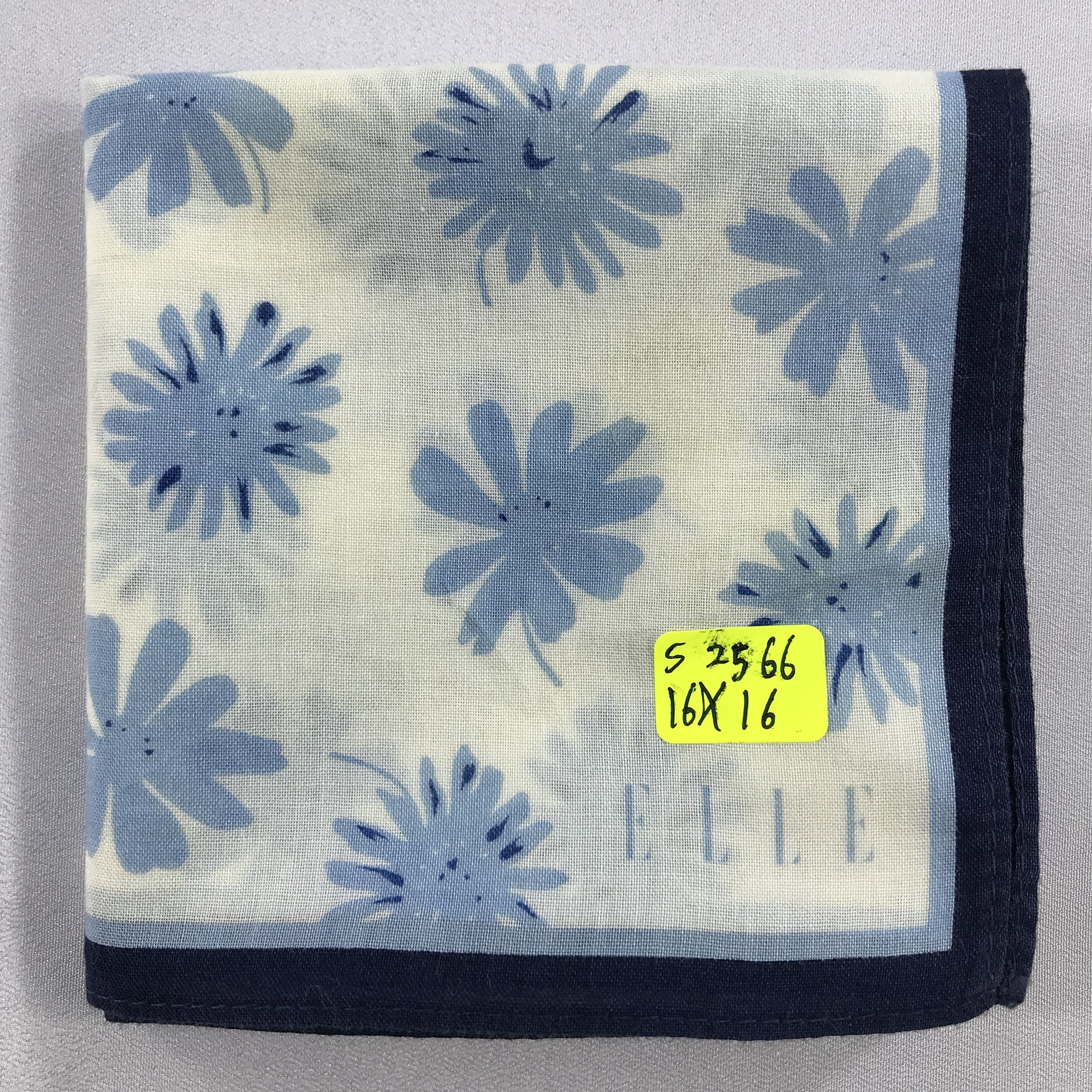 Vintage Elle Bandana / Handkerchief / Neckerchief - S2566 Size ONE SIZE - 5 Thumbnail