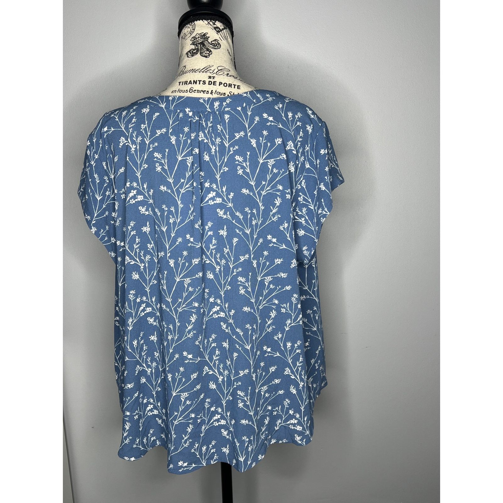 Other Morey Split Neck Short Sleeve Blouse - Stitch Fix Crepe Top Size XXL / US 16-18 / IT 52-54 - 12 Thumbnail