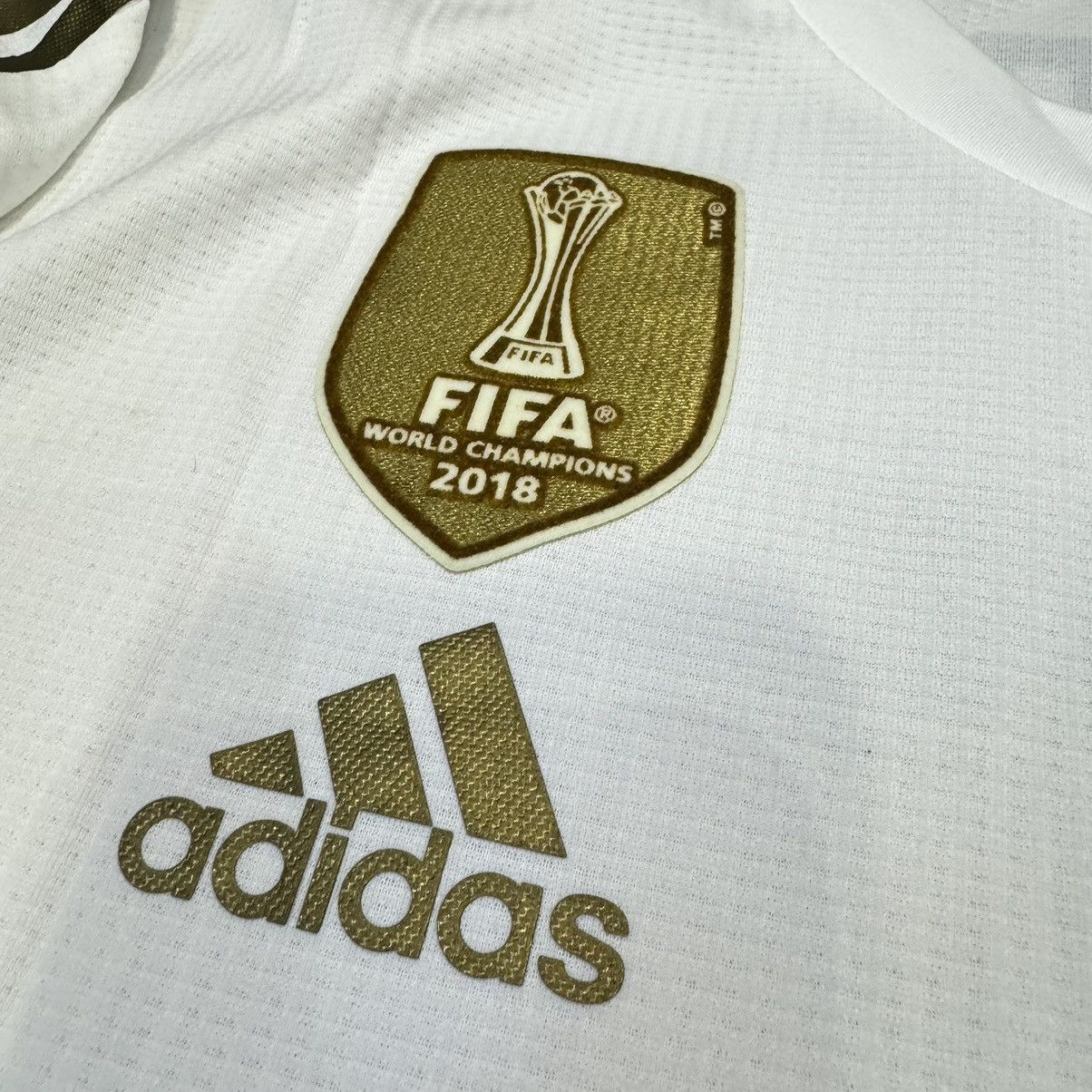 Adidas Real madrid 19/20 player issue home shirt #10 Modric (bnwt) Size US XL / EU 56 / 4 - 4 Thumbnail