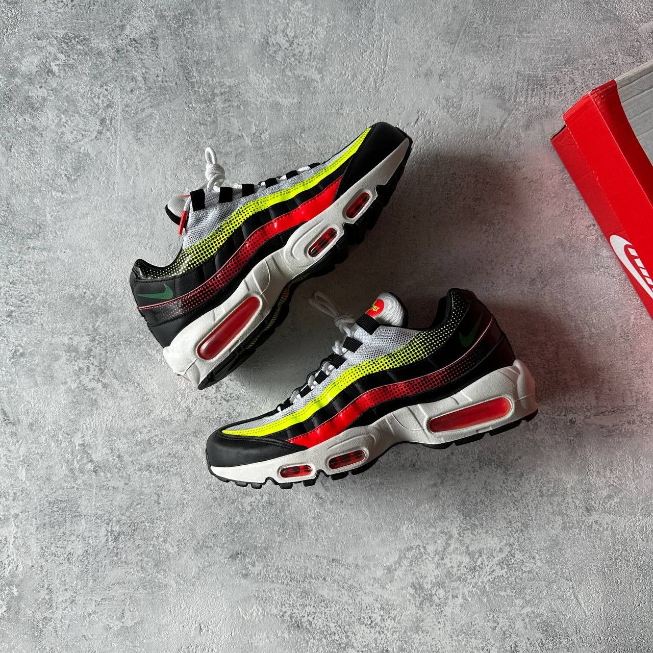 Nike Nike Air Max 95 SE AJ2018-004 Black/White/Red – Size 9 US.DS Size US 9 / EU 42 - 1 Thumbnail