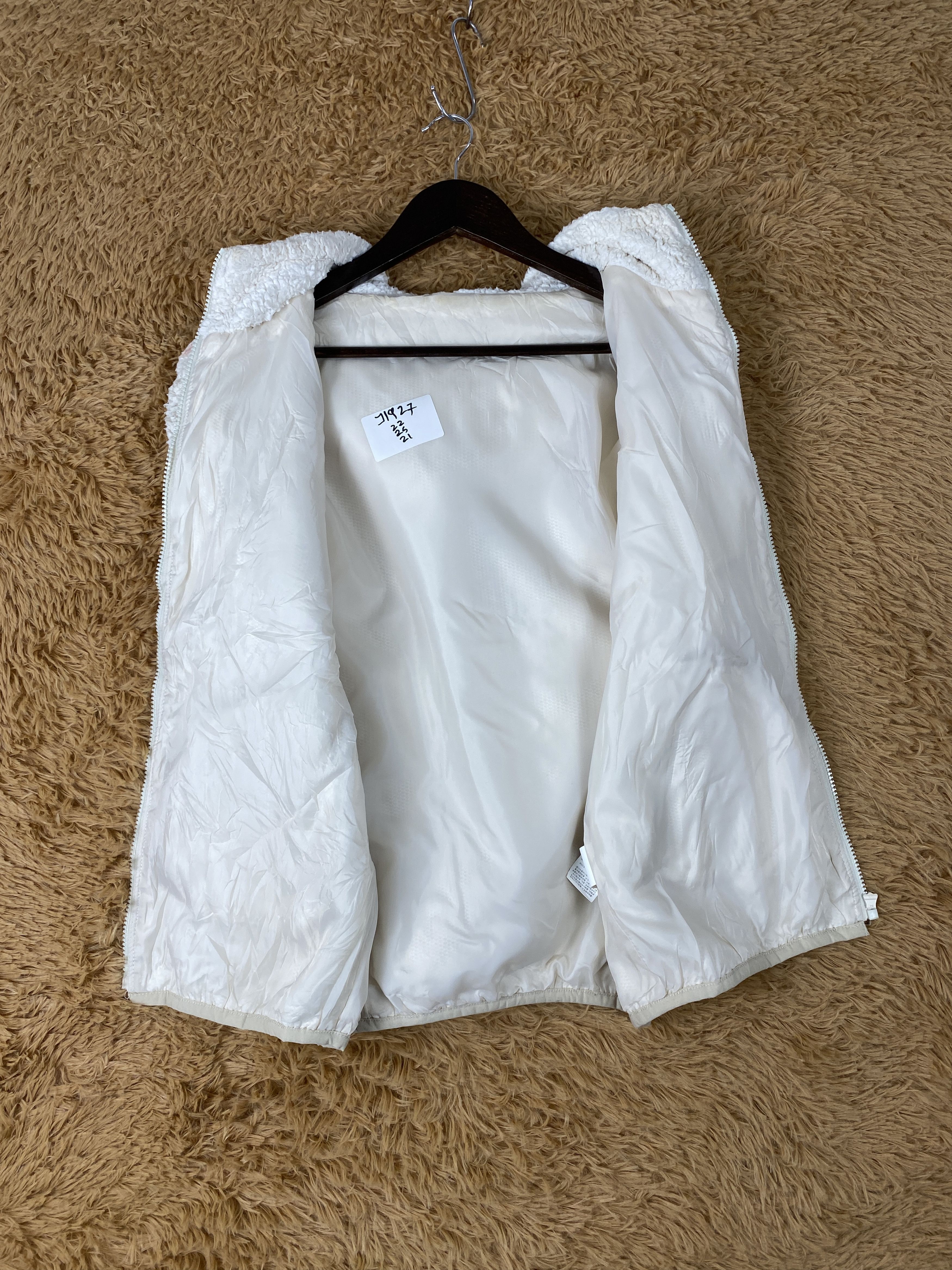 Japanese Brand Vintage Japanese Brand Fleece Hoodie Jacket J1927 Size US S / EU 44-46 / 1 - 7 Thumbnail