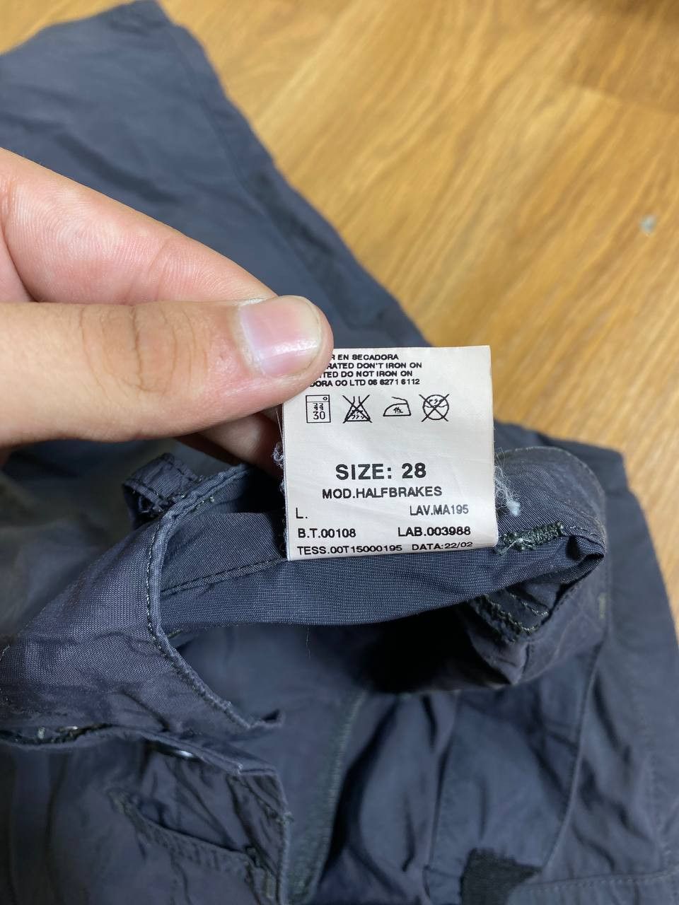 Diesel × Vintage Vintage 90s Y2K Diesel Big Logo Blue Cargo Long Shorts Size US 28 / EU 44 - 4 Thumbnail