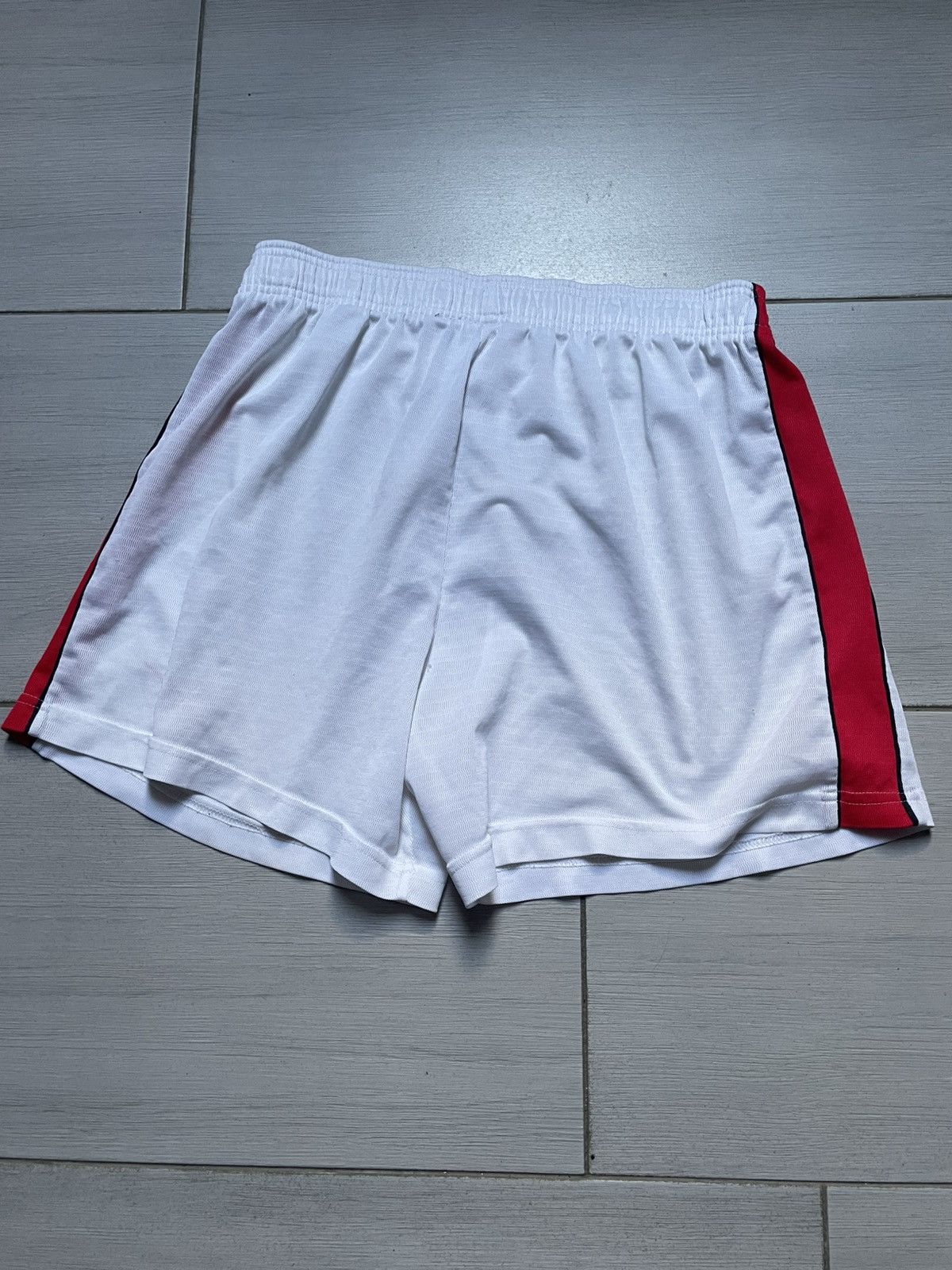 Reebok Liverpool football vintage 90s Reebok athletic short Size US 35 - 2 Thumbnail
