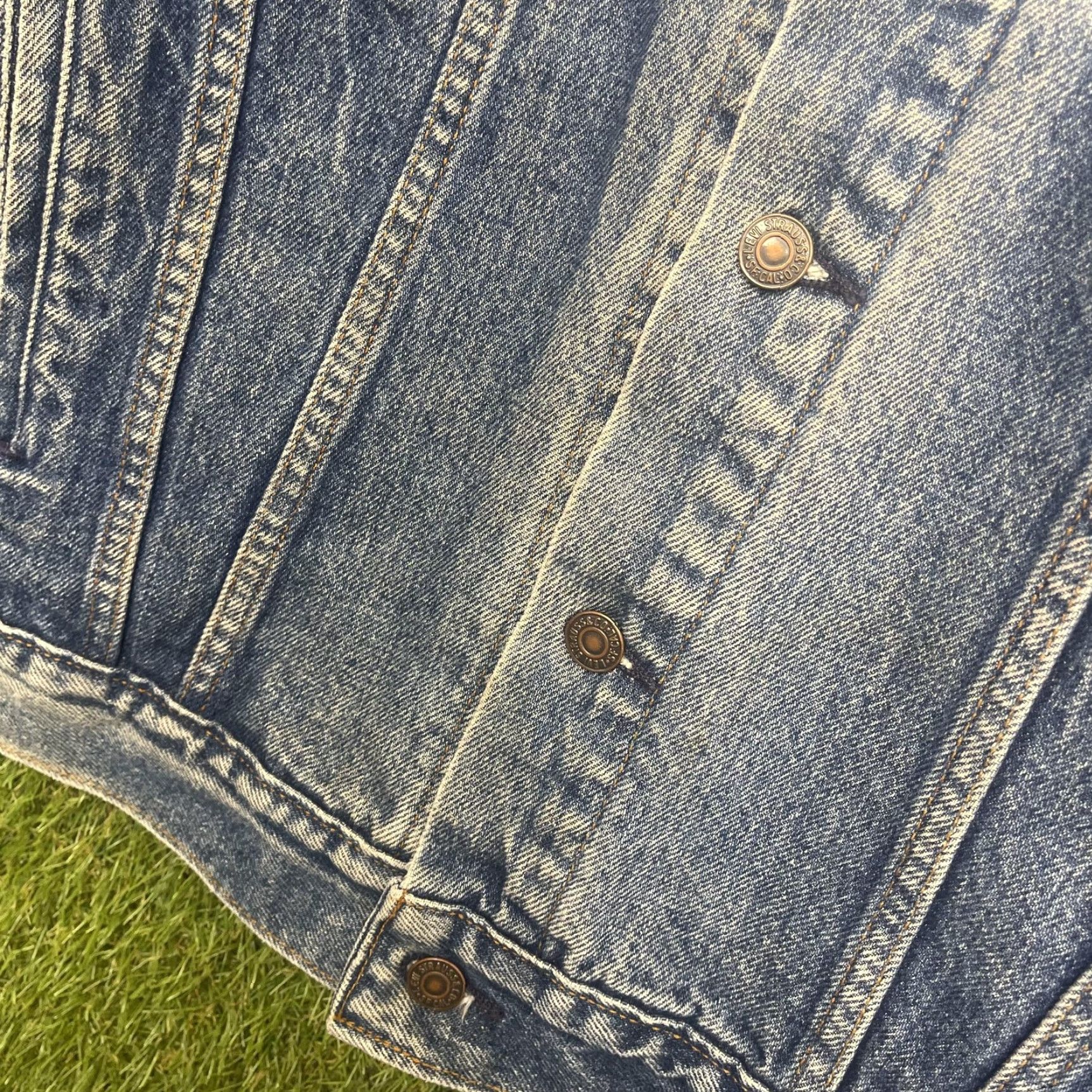 Levi's VINTAGE Levi's Jacket Mens 40 Blue Denim Made USA Bomber Trucker 70506-0216 90s Size US XXS / EU 40 - 5 Thumbnail