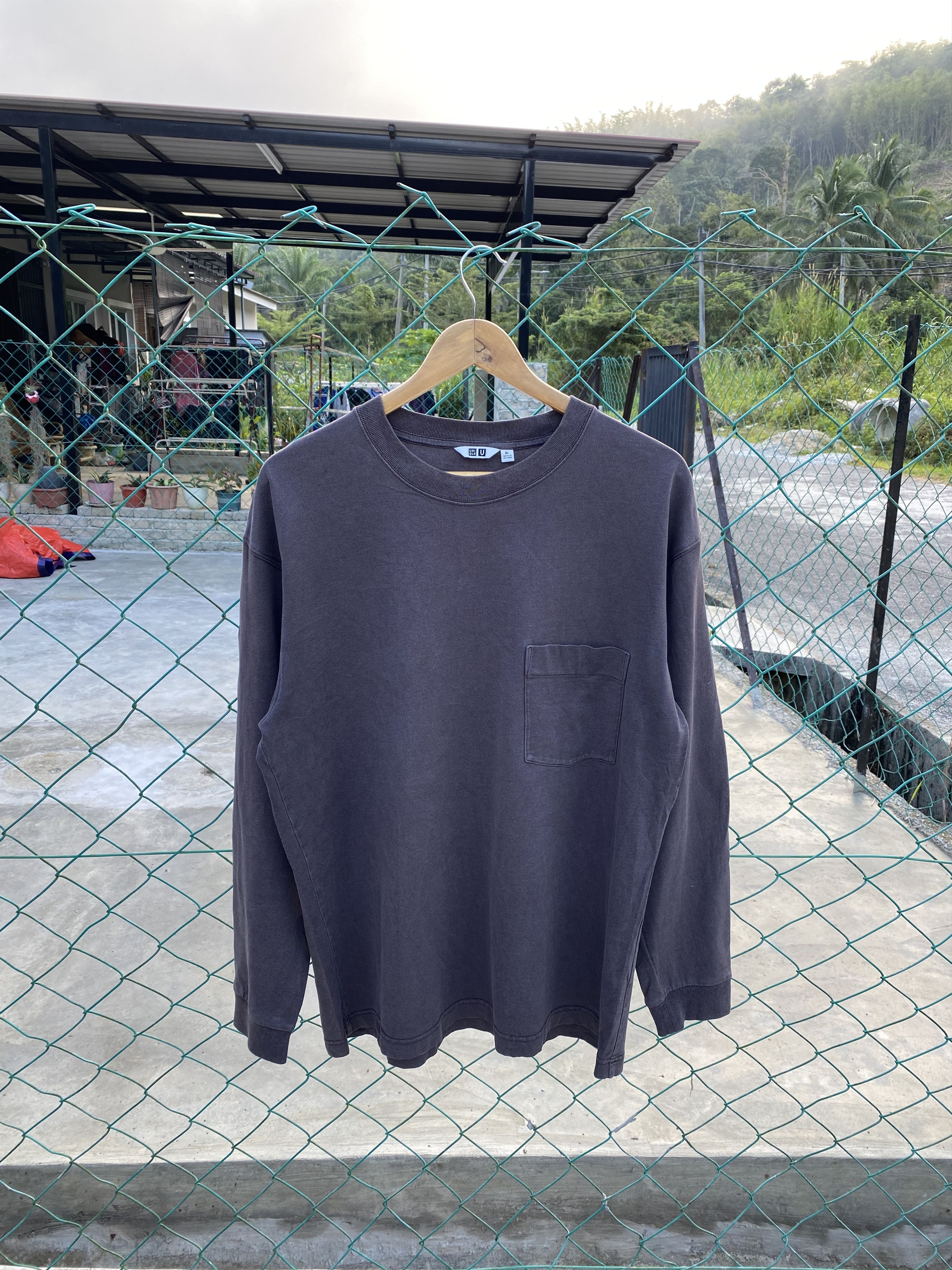 Japanese Brand × Uniqlo SS Uniqlo U single pocket long sleeve tees Size US XL / EU 56 / 4 - 1 Thumbnail