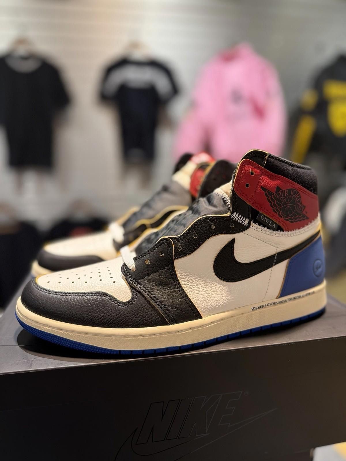 Jordan Brand Air Jordan 1 x Union x Fragment Black and Varsity Red (11.5) Size US 11.5 / EU 44-45 - 7 Thumbnail