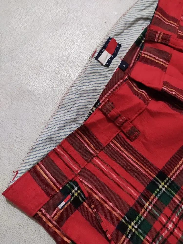 Japanese Brand Tommy Hilfiger Red Check Nice design pants no back pocket Size US 29 - 3 Thumbnail