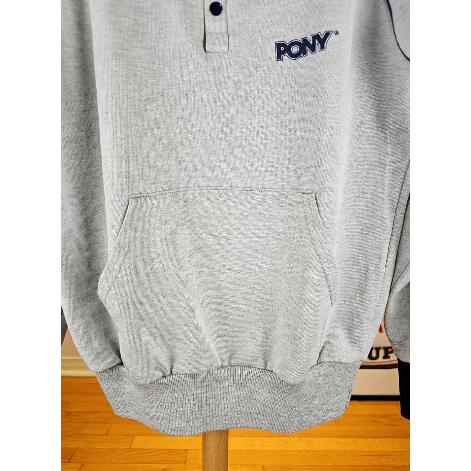 PONY VINTAGE PONY SHIRT GRAY BUTTON SWEATSHIRT SZ MEDIUM MEN Pullover Sweatshirt Long Sleeve Sports 80's 20 INCH NECK TO CUFF 25 INCH TOP TO BOTTOM Size US M / EU 48-50 / 2 - 3 Thumbnail