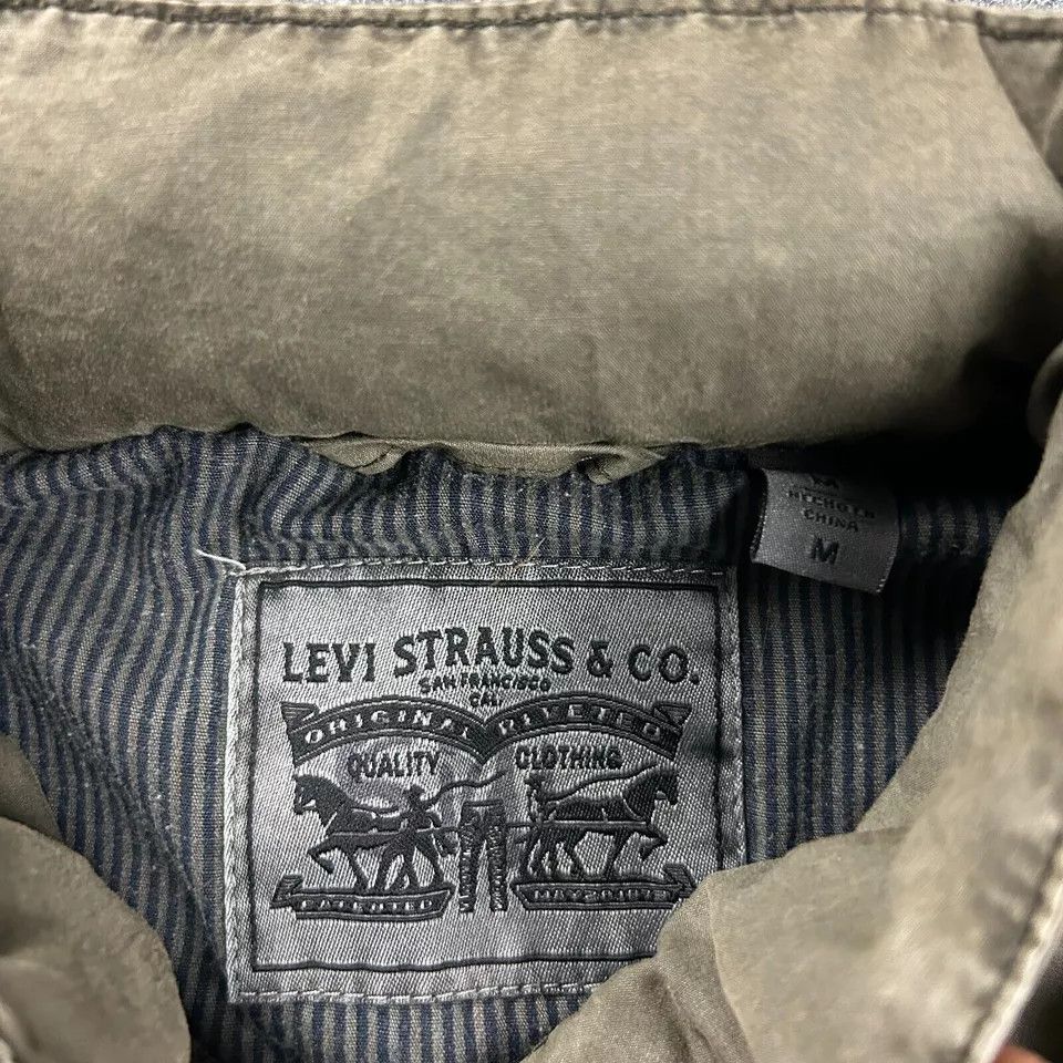 Levi's Levi's Jacket Womens Medium Full Zip Distressed Worn Size M / US 6-8 / IT 42-44 - 2 Thumbnail