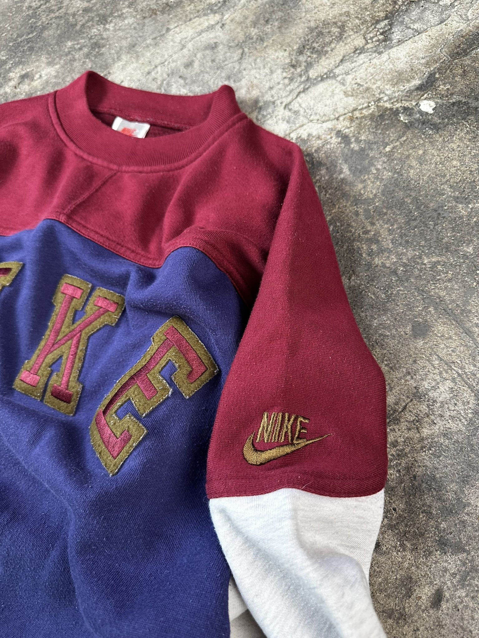 Nike 90s Nike Spellout Boxy Crewneck Size US M / EU 48-50 / 2 - 5 Thumbnail