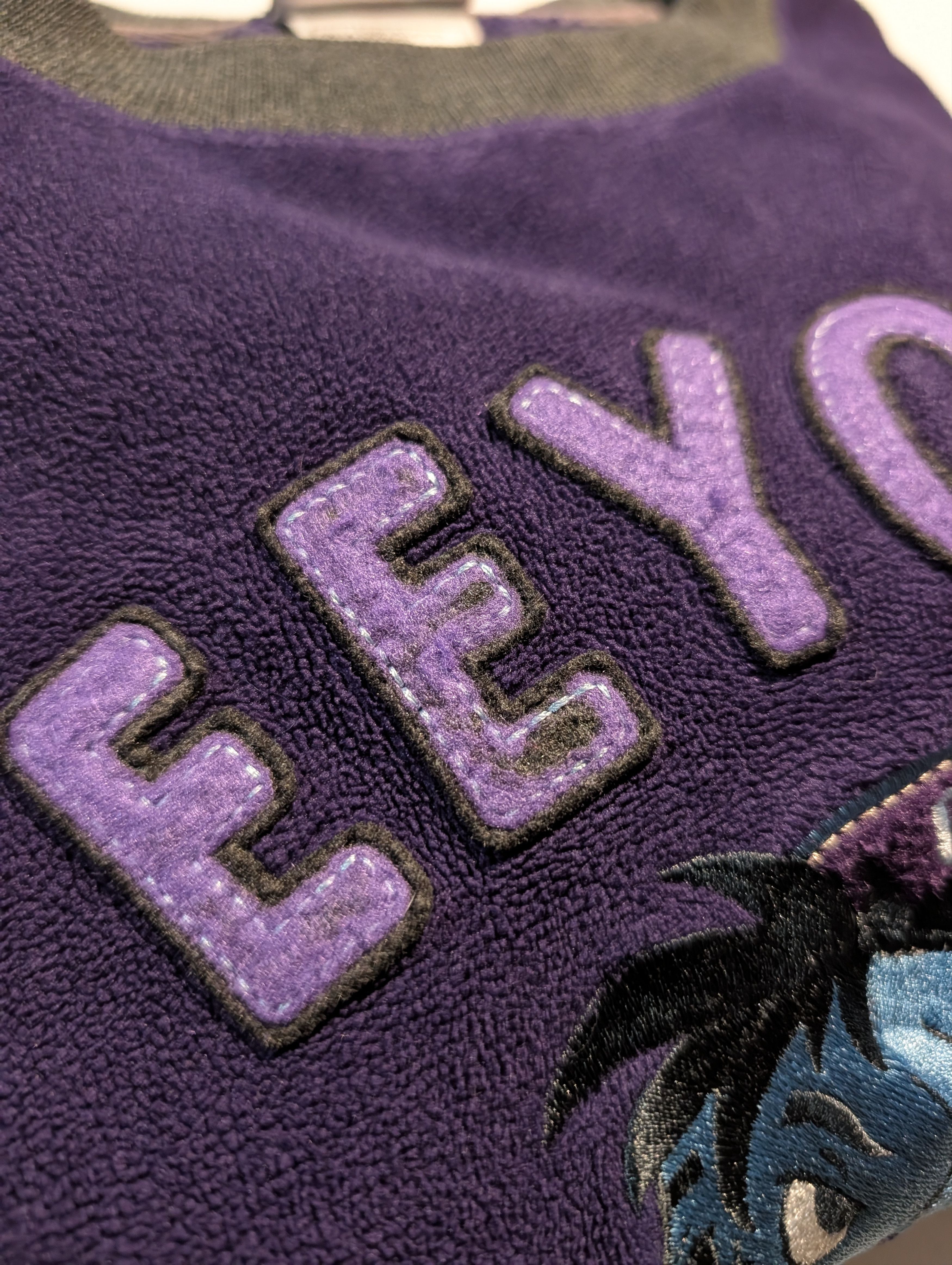 Disney Vintage Disney Store Eeyore Fleece Pullover Embroidered Boxy Size US M / EU 48-50 / 2 - 8 Thumbnail
