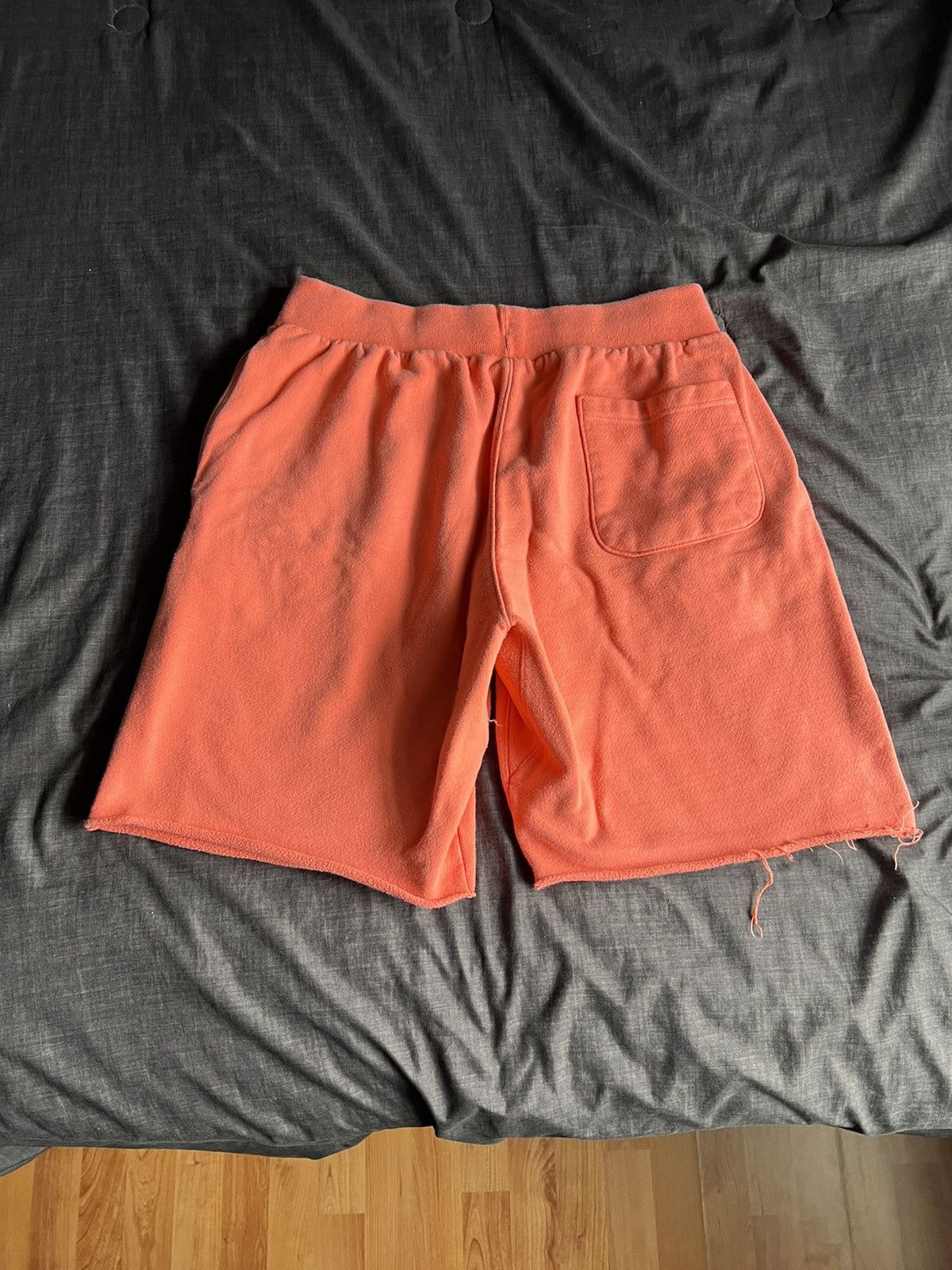 Champion Champion Reverse Weave Sweatshorts Salmon Pink Size US 34 / EU 50 - 4 Thumbnail