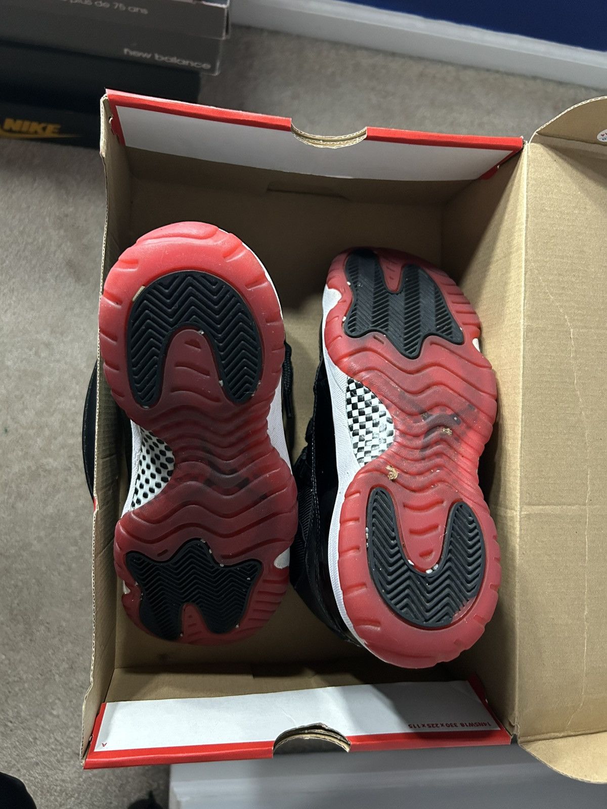 Jordan Brand × Nike Air Jordan 11 Bred Size US 7 / EU 40 - 5 Thumbnail