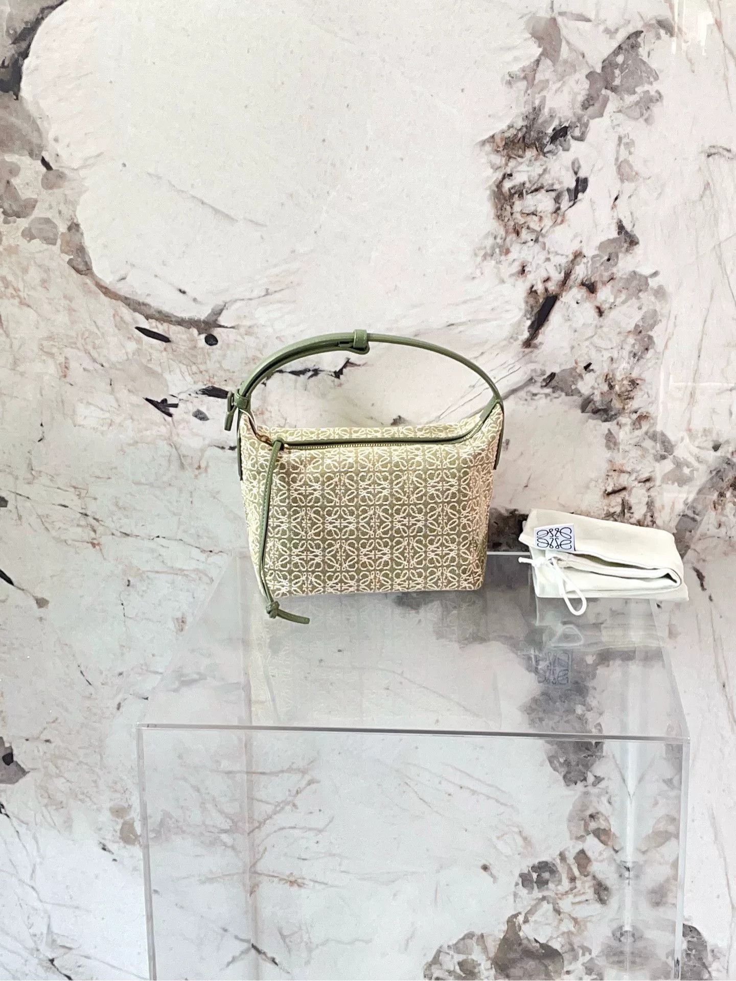 Loewe Pre-loved Bag Very good condition Size ONE SIZE - 1 Thumbnail